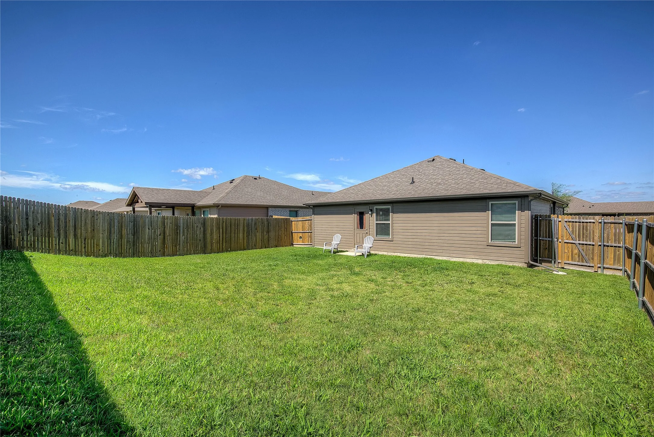 Single Family Residence For Sale in Hunt County , 6405 Graceland Drive, Greenville, Texas 75402, 3 Bedrooms, 2 Bathrooms, 1 Garage spaces, 1,169 Sqft, built in 2022, Price $219,000, mls#21293951, Real Estate Agent in Greenville, Homes For Sale in Hunt county, Homes For Sale in Greenville, Realtor in Greenville Texas, Real Estate Brokerage Independent Realty Texas, Luminita Cordes Realtor