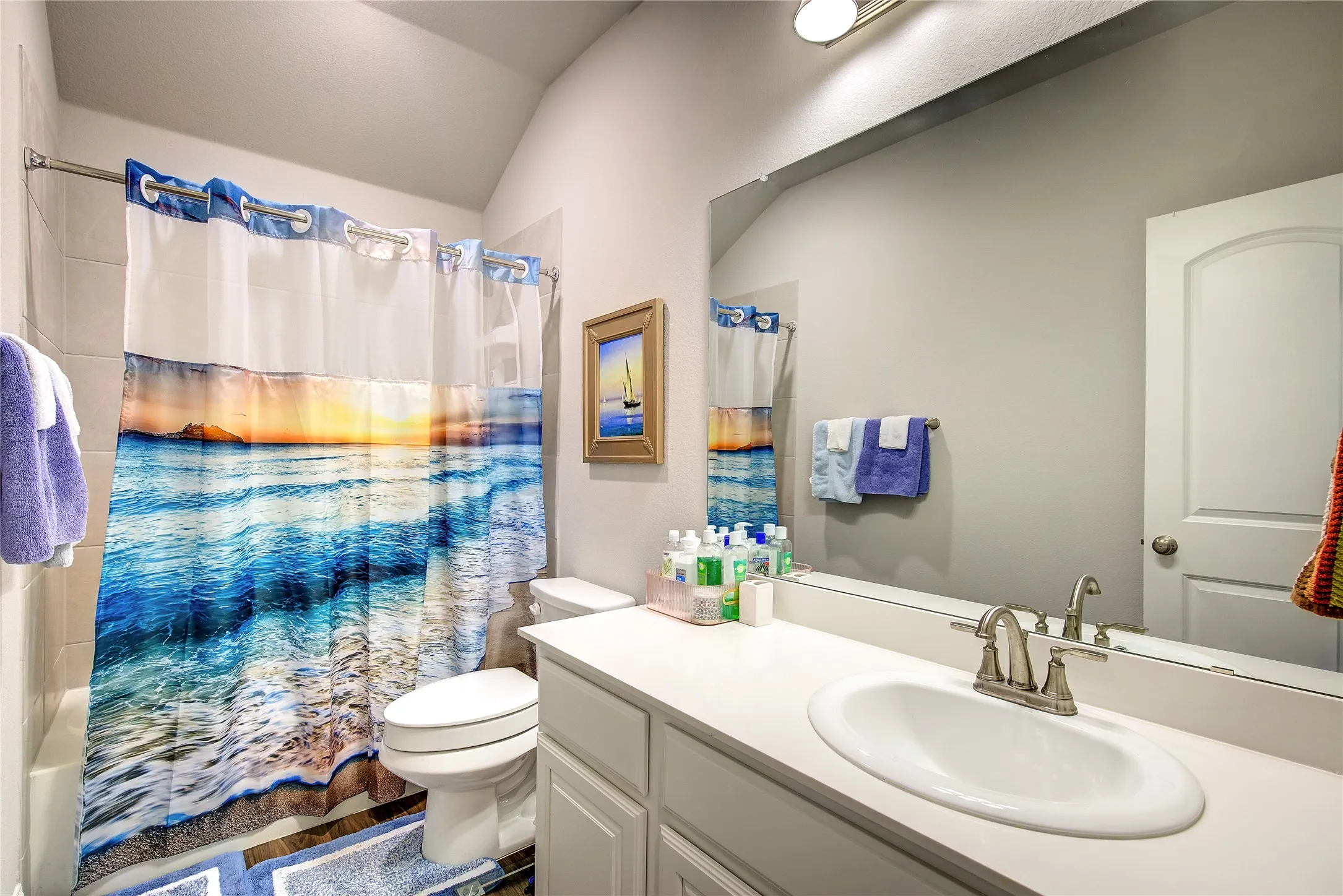 Single Family Residence For Sale in Hunt County , 6405 Graceland Drive, Greenville, Texas 75402, 3 Bedrooms, 2 Bathrooms, 1 Garage spaces, 1,169 Sqft, built in 2022, Price $219,000, mls#21293951, Real Estate Agent in Greenville, Homes For Sale in Hunt county, Homes For Sale in Greenville, Realtor in Greenville Texas, Real Estate Brokerage Independent Realty Texas, Luminita Cordes Realtor