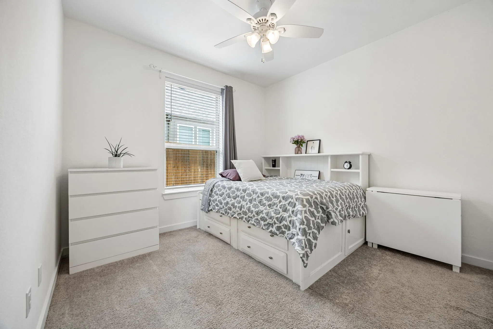 Single Family Residence For Sale in Denton County , 3609 Palmetto, Aubrey, Texas 76227, 4 Bedroom, 3 Bathroom, 2 Garage spaces, 2,380 Sqft, built in 2021, mls#21293781, Real Estate Agent in Aubrey, Homes For Sale in Denton county, Homes For Sale in Aubrey, Realtor in Aubrey Texas, Real Estate Brokerage Independent Realty Texas, Luminita Cordes Realtor