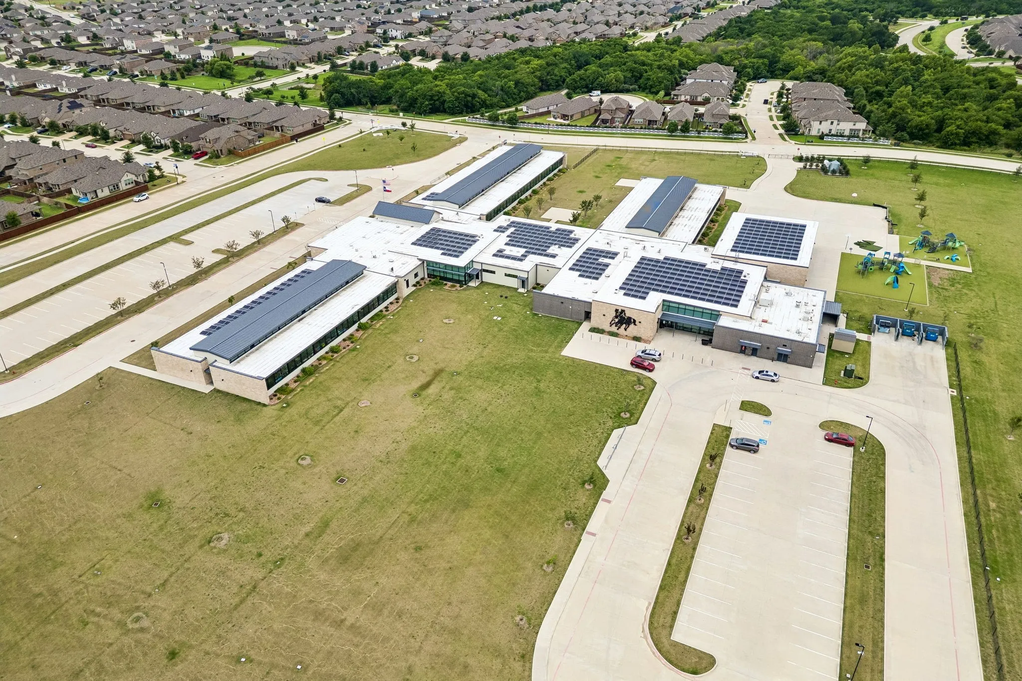 Single Family Residence For Sale in Denton County , 3609 Palmetto, Aubrey, Texas 76227, 4 Bedroom, 3 Bathroom, 2 Garage spaces, 2,380 Sqft, built in 2021, mls#21293781, Real Estate Agent in Aubrey, Homes For Sale in Denton county, Homes For Sale in Aubrey, Realtor in Aubrey Texas, Real Estate Brokerage Independent Realty Texas, Luminita Cordes Realtor