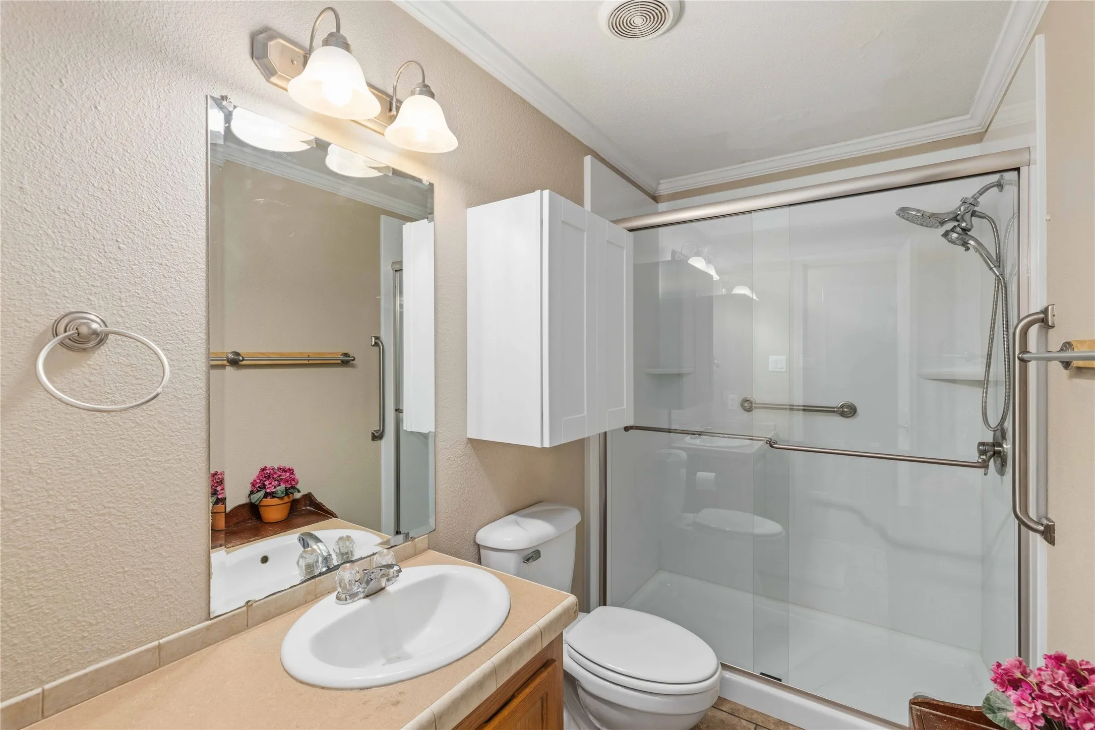 Manufactured Home For Sale in Brown County , 3081 Beachside Drive, May, Texas 76857, 3 Bedroom, 2 Bathroom, Garage spaces, 2,164 Sqft, built in 2008, mls#21292756, Real Estate Agent in May, Homes For Sale in Brown county, Homes For Sale in May, Realtor in May Texas, Real Estate Brokerage Independent Realty Texas, Luminita Cordes Realtor