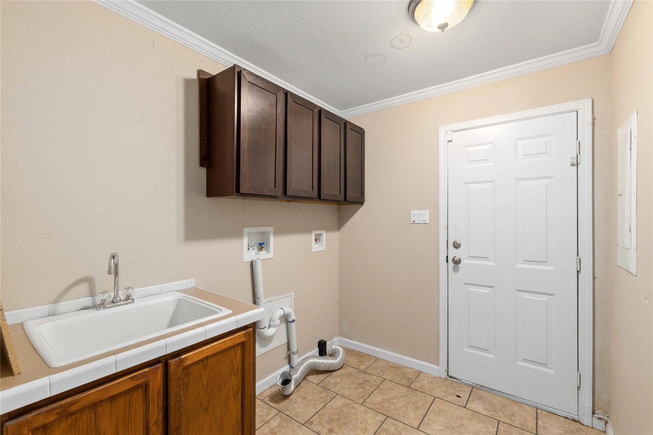 Manufactured Home For Sale in Brown County , 3081 Beachside Drive, May, Texas 76857, 3 Bedroom, 2 Bathroom, Garage spaces, 2,164 Sqft, built in 2008, mls#21292756, Real Estate Agent in May, Homes For Sale in Brown county, Homes For Sale in May, Realtor in May Texas, Real Estate Brokerage Independent Realty Texas, Luminita Cordes Realtor