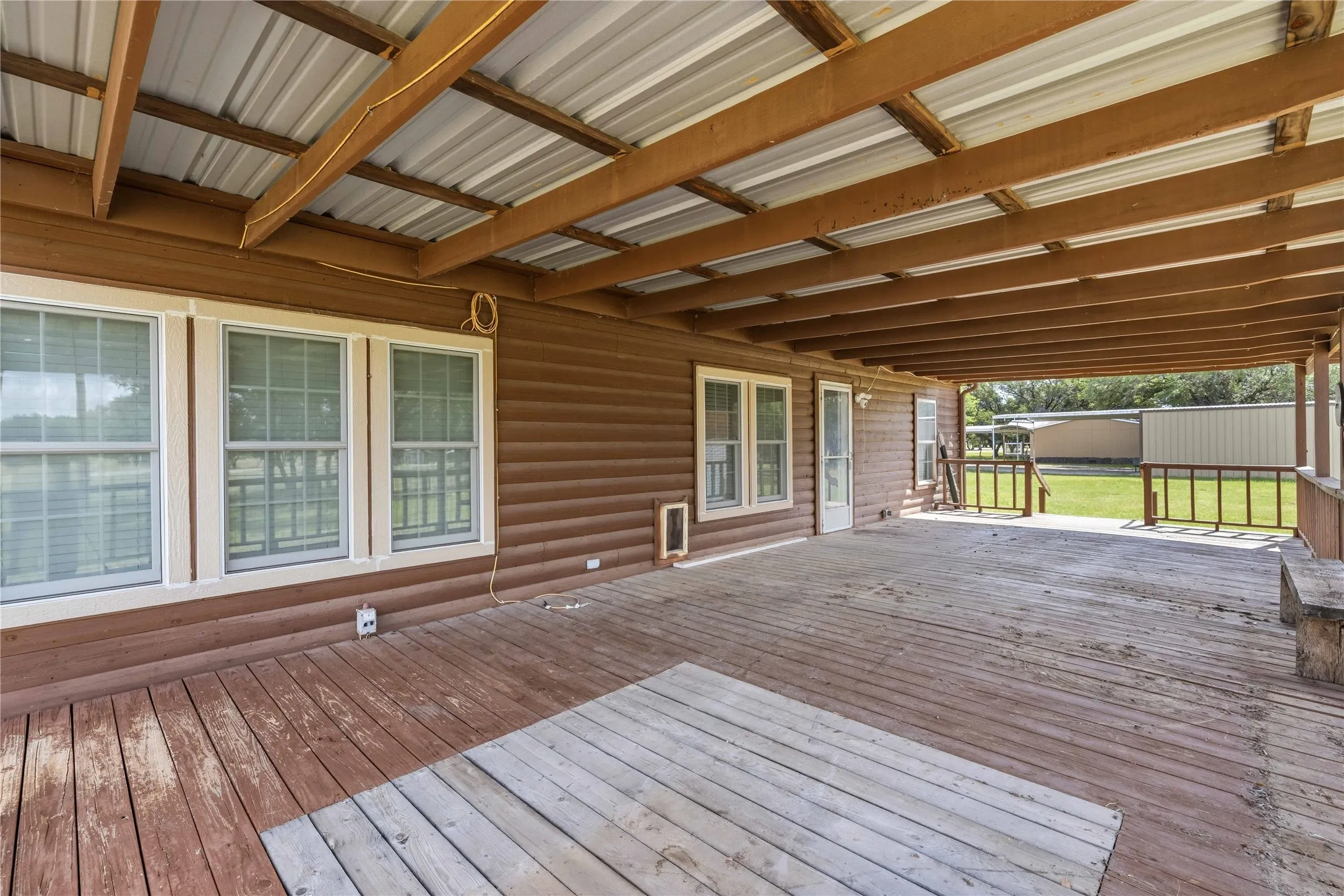Manufactured Home For Sale in Brown County , 3081 Beachside Drive, May, Texas 76857, 3 Bedroom, 2 Bathroom, Garage spaces, 2,164 Sqft, built in 2008, mls#21292756, Real Estate Agent in May, Homes For Sale in Brown county, Homes For Sale in May, Realtor in May Texas, Real Estate Brokerage Independent Realty Texas, Luminita Cordes Realtor