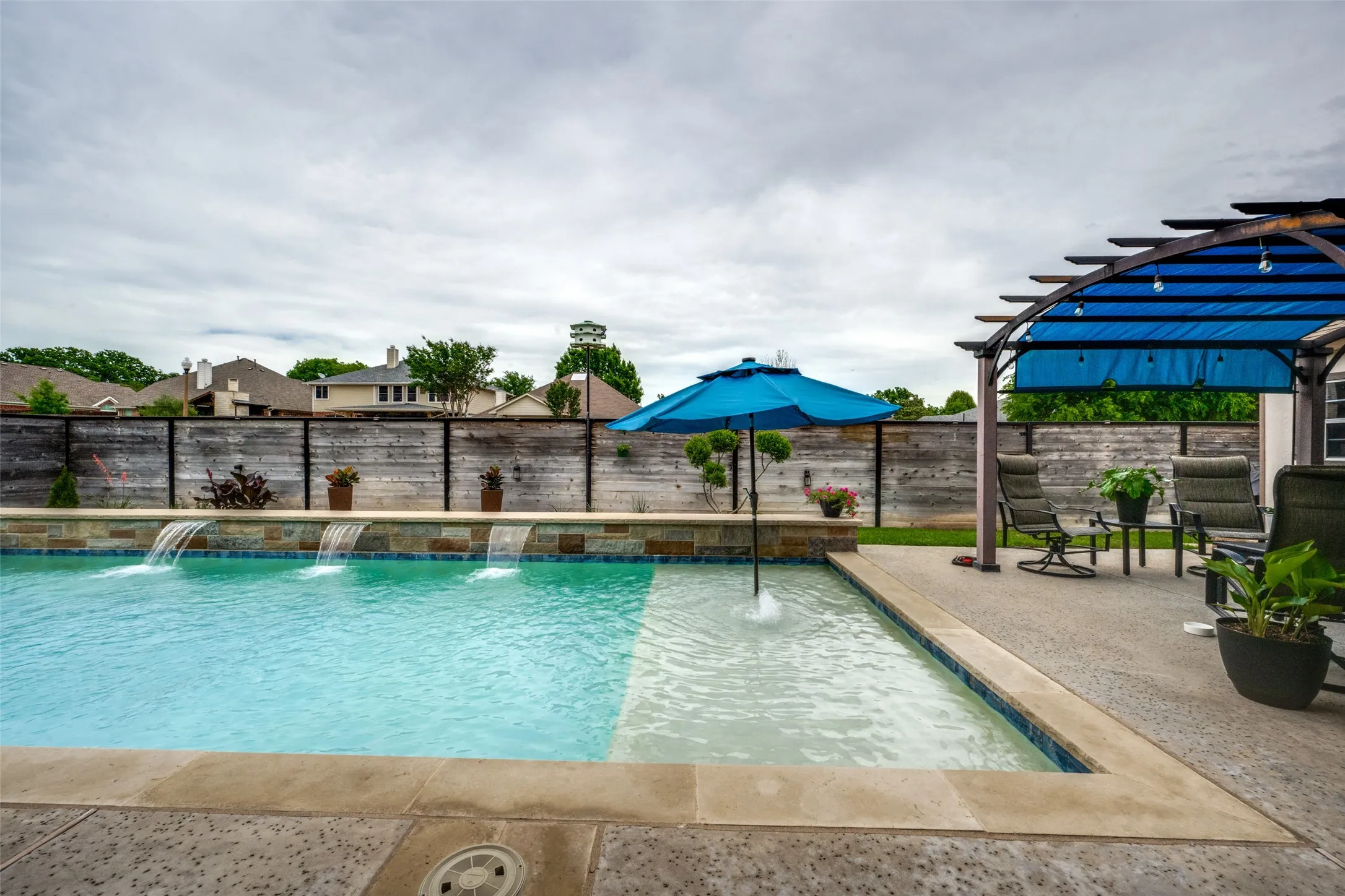Single Family Residence For Sale in Denton County , 6017 Ricks Road, Denton, Texas 76210, 4 Bedroom, 3 Bathroom, 2 Garage spaces, 3,056 Sqft, built in 2014, mls#21293974, Real Estate Agent in Denton, Homes For Sale in Denton county, Homes For Sale in Denton, Realtor in Denton Texas, Real Estate Brokerage Independent Realty Texas, Luminita Cordes Realtor