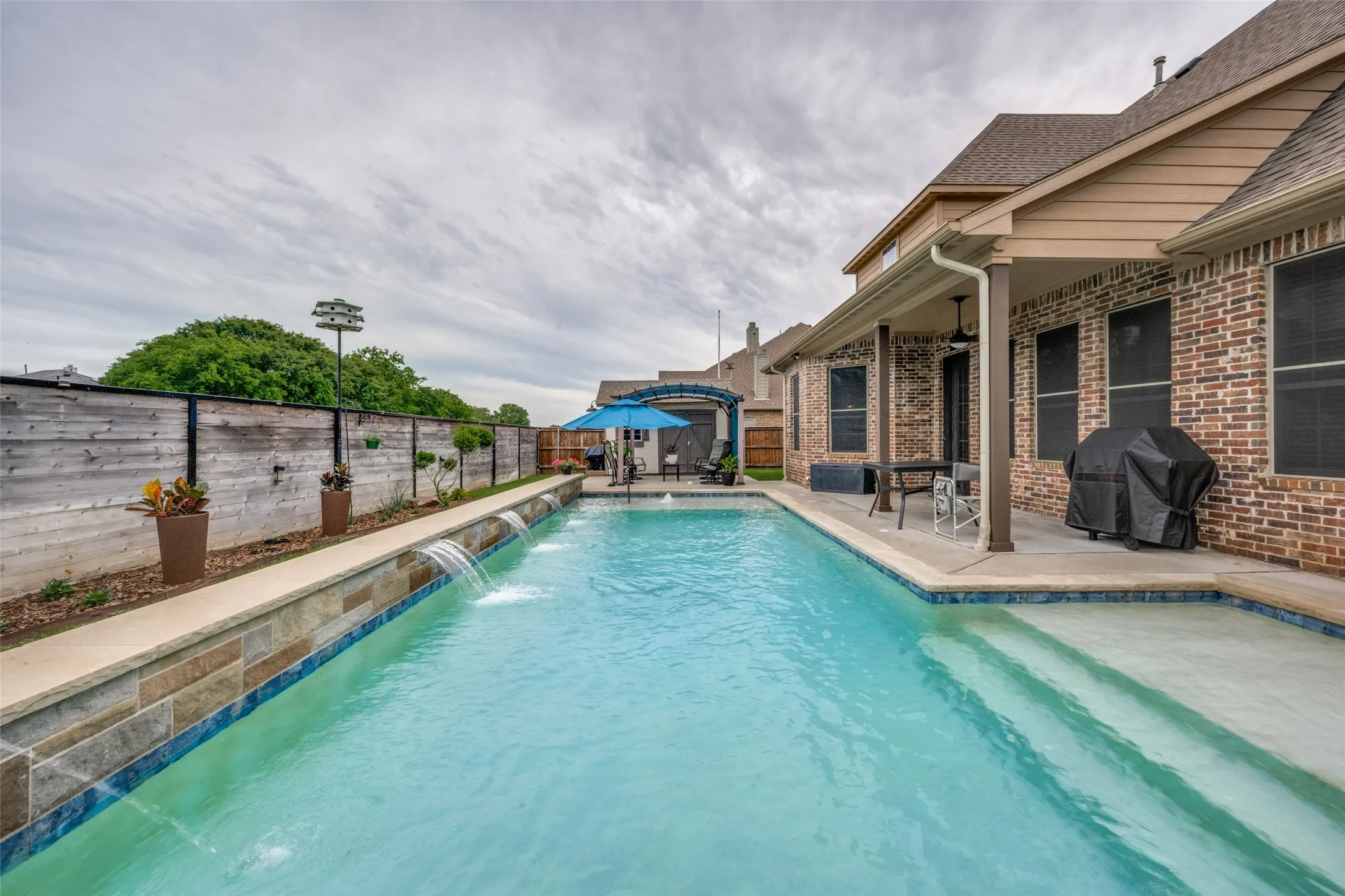 Single Family Residence For Sale in Denton County , 6017 Ricks Road, Denton, Texas 76210, 4 Bedroom, 3 Bathroom, 2 Garage spaces, 3,056 Sqft, built in 2014, mls#21293974, Real Estate Agent in Denton, Homes For Sale in Denton county, Homes For Sale in Denton, Realtor in Denton Texas, Real Estate Brokerage Independent Realty Texas, Luminita Cordes Realtor
