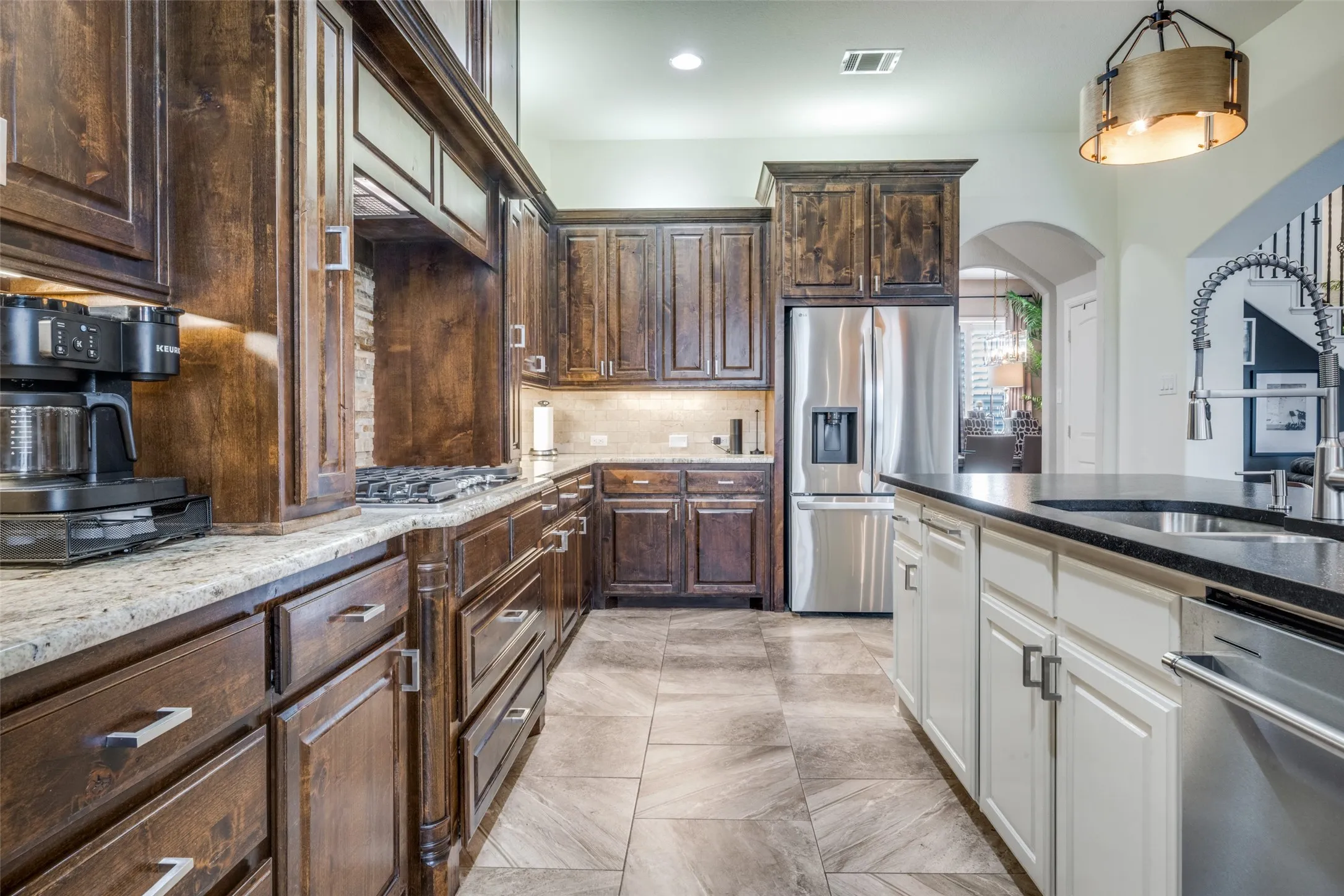 Single Family Residence For Sale in Denton County , 6017 Ricks Road, Denton, Texas 76210, 4 Bedroom, 3 Bathroom, 2 Garage spaces, 3,056 Sqft, built in 2014, mls#21293974, Real Estate Agent in Denton, Homes For Sale in Denton county, Homes For Sale in Denton, Realtor in Denton Texas, Real Estate Brokerage Independent Realty Texas, Luminita Cordes Realtor
