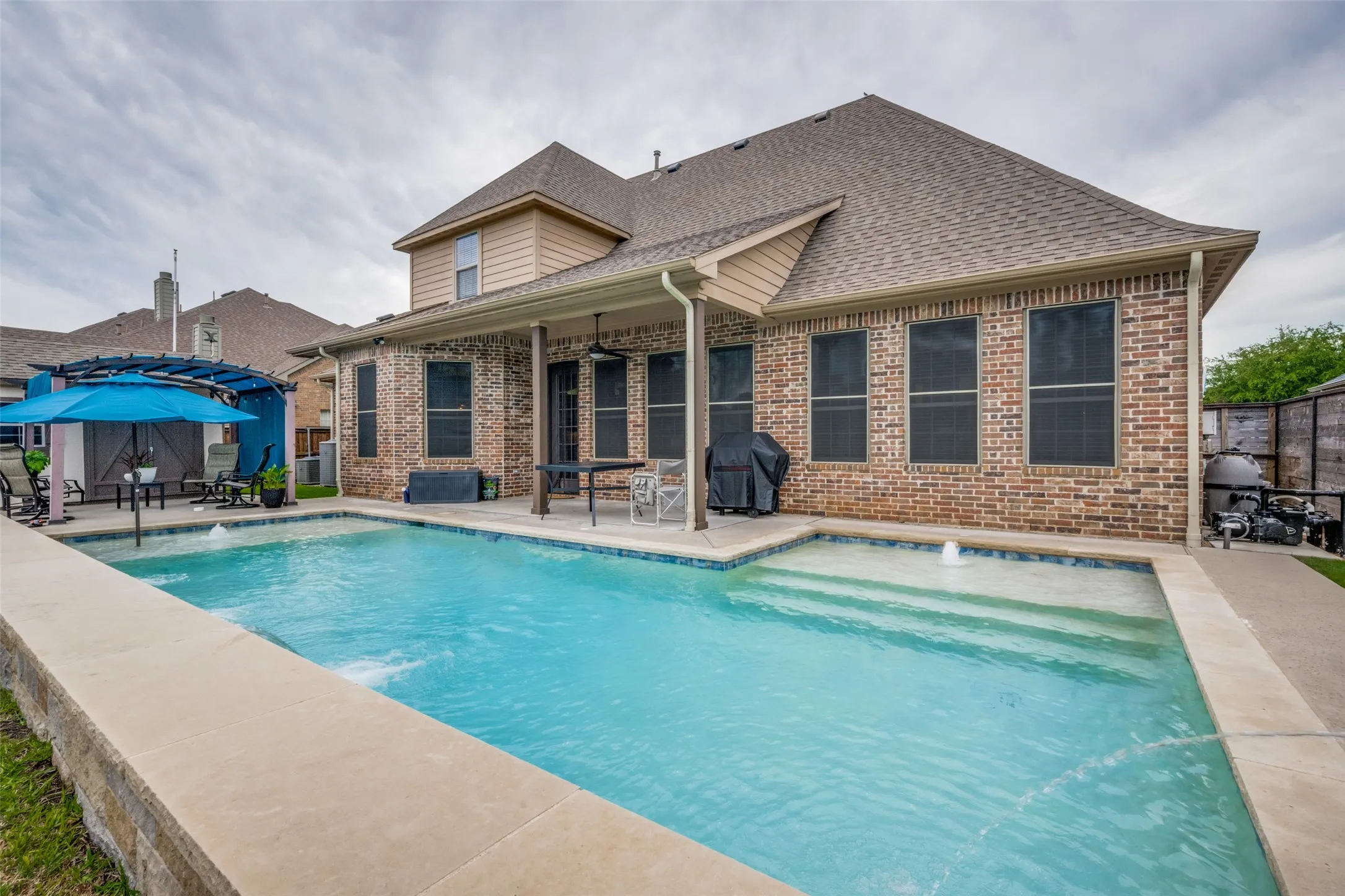 Single Family Residence For Sale in Denton County , 6017 Ricks Road, Denton, Texas 76210, 4 Bedroom, 3 Bathroom, 2 Garage spaces, 3,056 Sqft, built in 2014, mls#21293974, Real Estate Agent in Denton, Homes For Sale in Denton county, Homes For Sale in Denton, Realtor in Denton Texas, Real Estate Brokerage Independent Realty Texas, Luminita Cordes Realtor