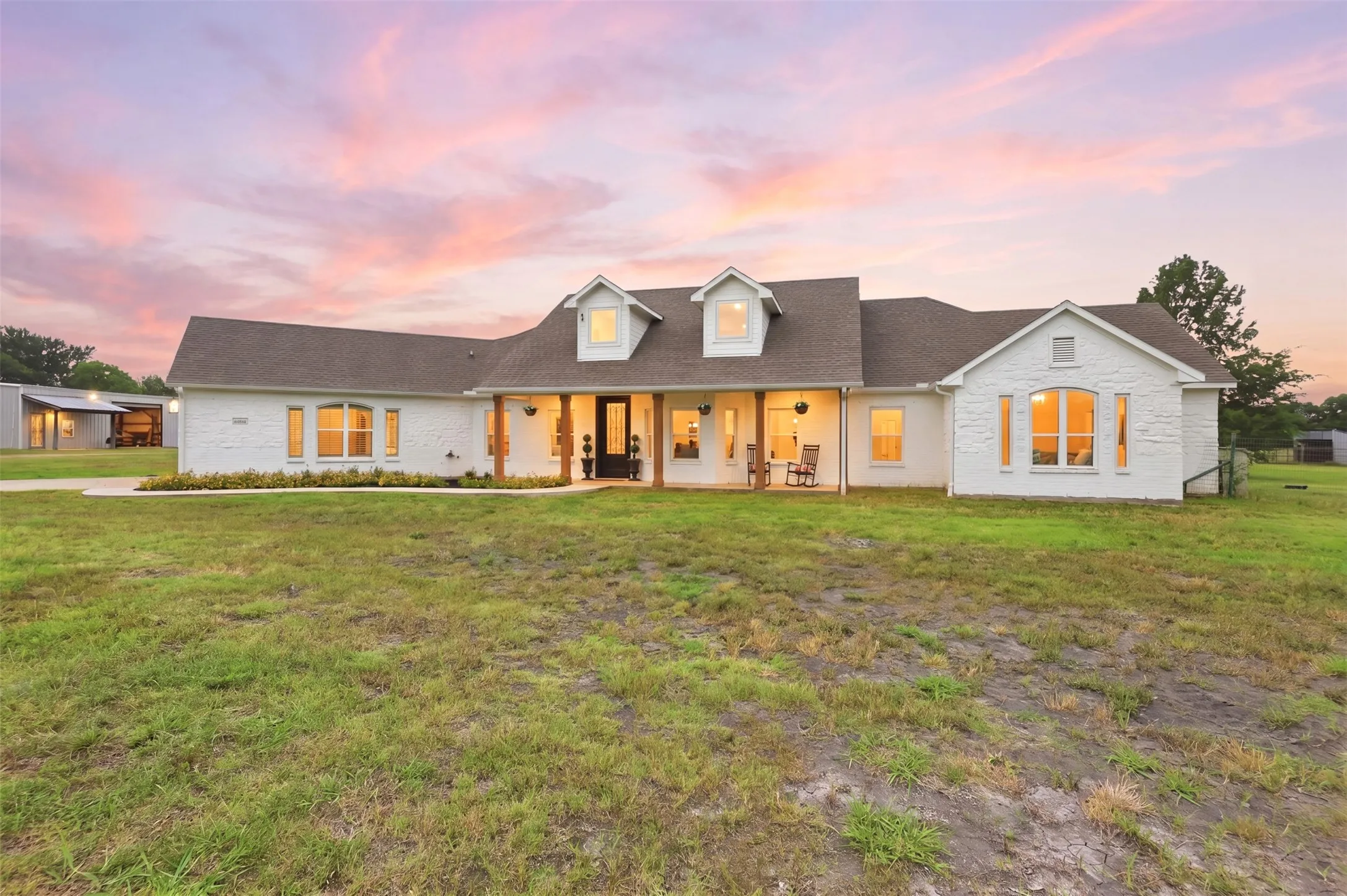 Single Family Residence For Sale in Collin County , 9390 Lakeridge Drive, Princeton, Texas 75407, 4 Bedroom, 3 Bathroom, Garage spaces, 2,936 Sqft, built in 2001, mls#21273285, Real Estate Agent in Princeton, Homes For Sale in Collin county, Homes For Sale in Princeton, Realtor in Princeton Texas, Real Estate Brokerage Independent Realty Texas, Luminita Cordes Realtor