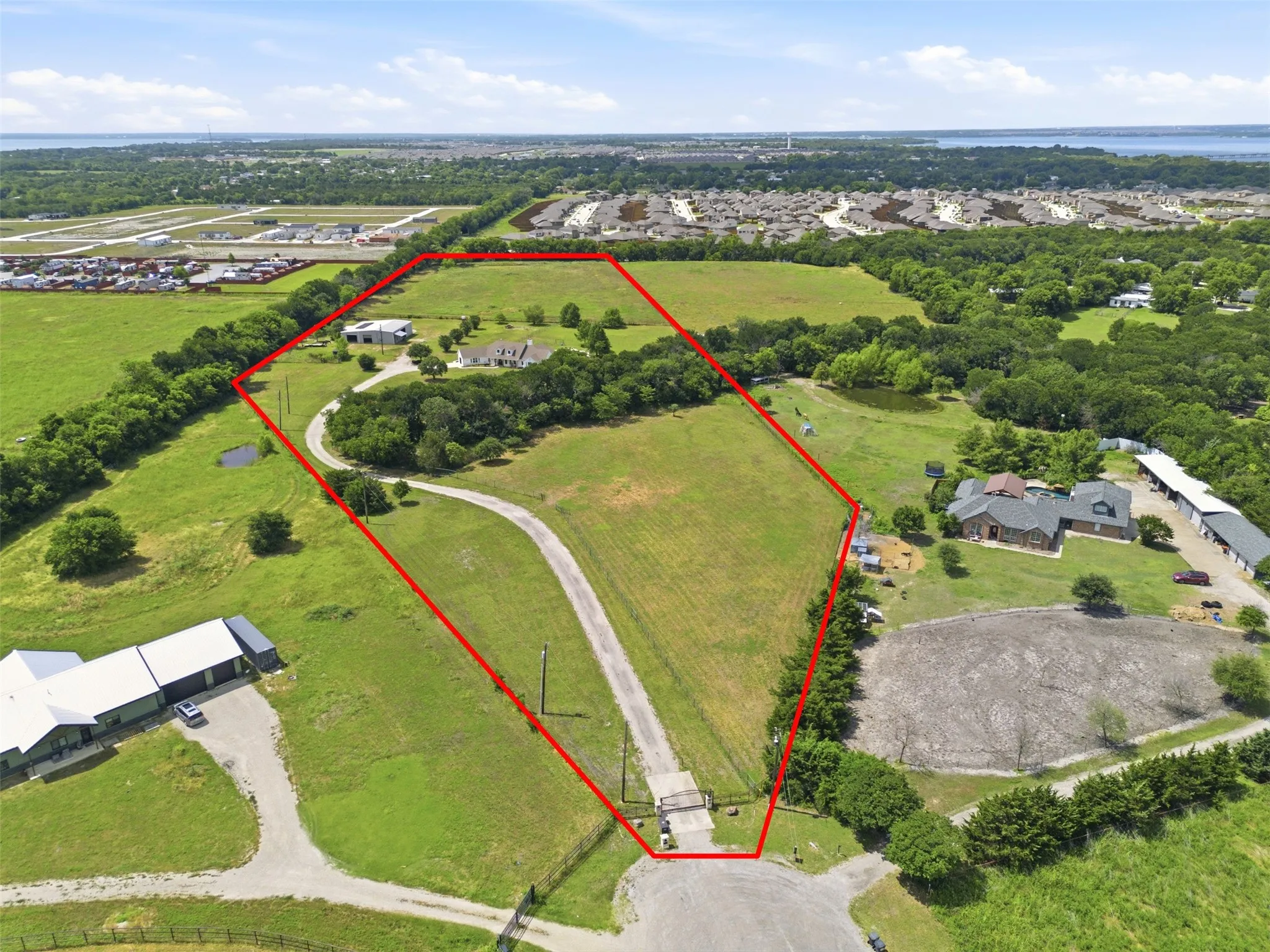 Single Family Residence For Sale in Collin County , 9390 Lakeridge Drive, Princeton, Texas 75407, 4 Bedroom, 3 Bathroom, Garage spaces, 2,936 Sqft, built in 2001, mls#21273285, Real Estate Agent in Princeton, Homes For Sale in Collin county, Homes For Sale in Princeton, Realtor in Princeton Texas, Real Estate Brokerage Independent Realty Texas, Luminita Cordes Realtor