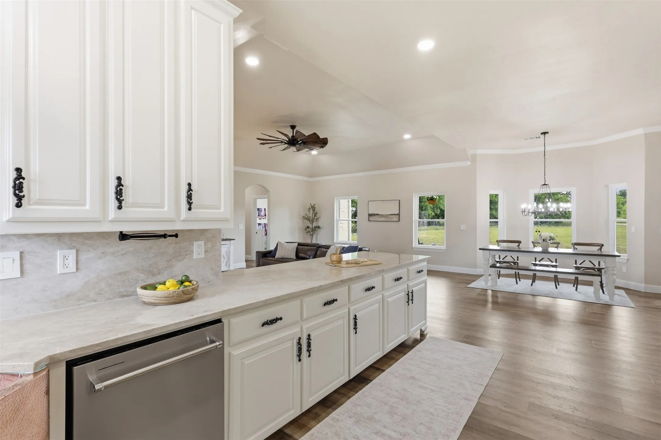 Single Family Residence For Sale in Collin County , 9390 Lakeridge Drive, Princeton, Texas 75407, 4 Bedroom, 3 Bathroom, Garage spaces, 2,936 Sqft, built in 2001, mls#21273285, Real Estate Agent in Princeton, Homes For Sale in Collin county, Homes For Sale in Princeton, Realtor in Princeton Texas, Real Estate Brokerage Independent Realty Texas, Luminita Cordes Realtor