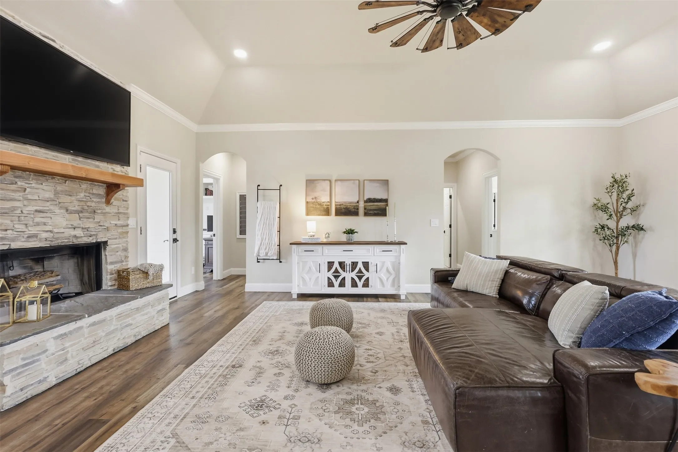 Single Family Residence For Sale in Collin County , 9390 Lakeridge Drive, Princeton, Texas 75407, 4 Bedroom, 3 Bathroom, Garage spaces, 2,936 Sqft, built in 2001, mls#21273285, Real Estate Agent in Princeton, Homes For Sale in Collin county, Homes For Sale in Princeton, Realtor in Princeton Texas, Real Estate Brokerage Independent Realty Texas, Luminita Cordes Realtor