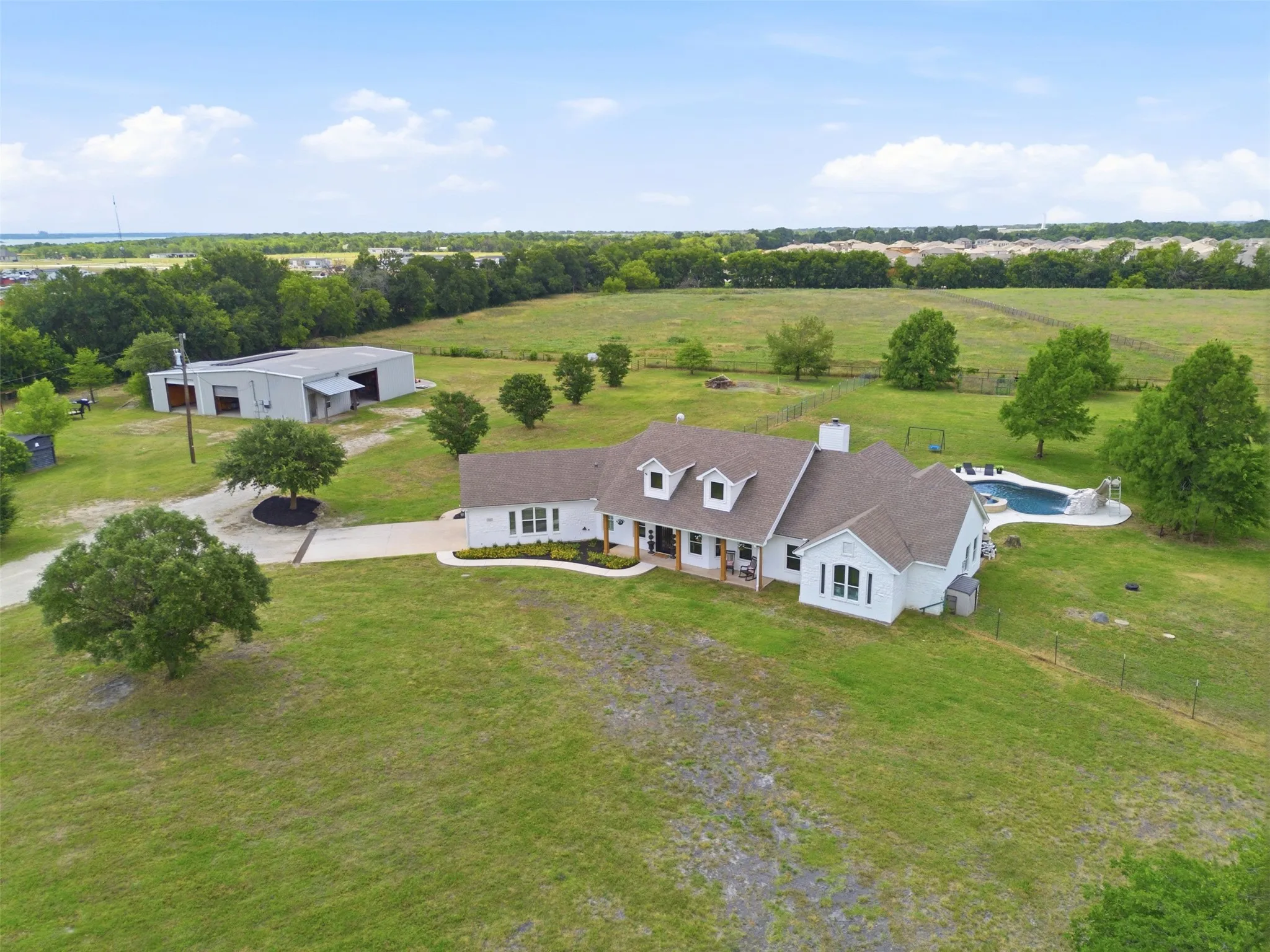 Single Family Residence For Sale in Collin County , 9390 Lakeridge Drive, Princeton, Texas 75407, 4 Bedroom, 3 Bathroom, Garage spaces, 2,936 Sqft, built in 2001, mls#21273285, Real Estate Agent in Princeton, Homes For Sale in Collin county, Homes For Sale in Princeton, Realtor in Princeton Texas, Real Estate Brokerage Independent Realty Texas, Luminita Cordes Realtor
