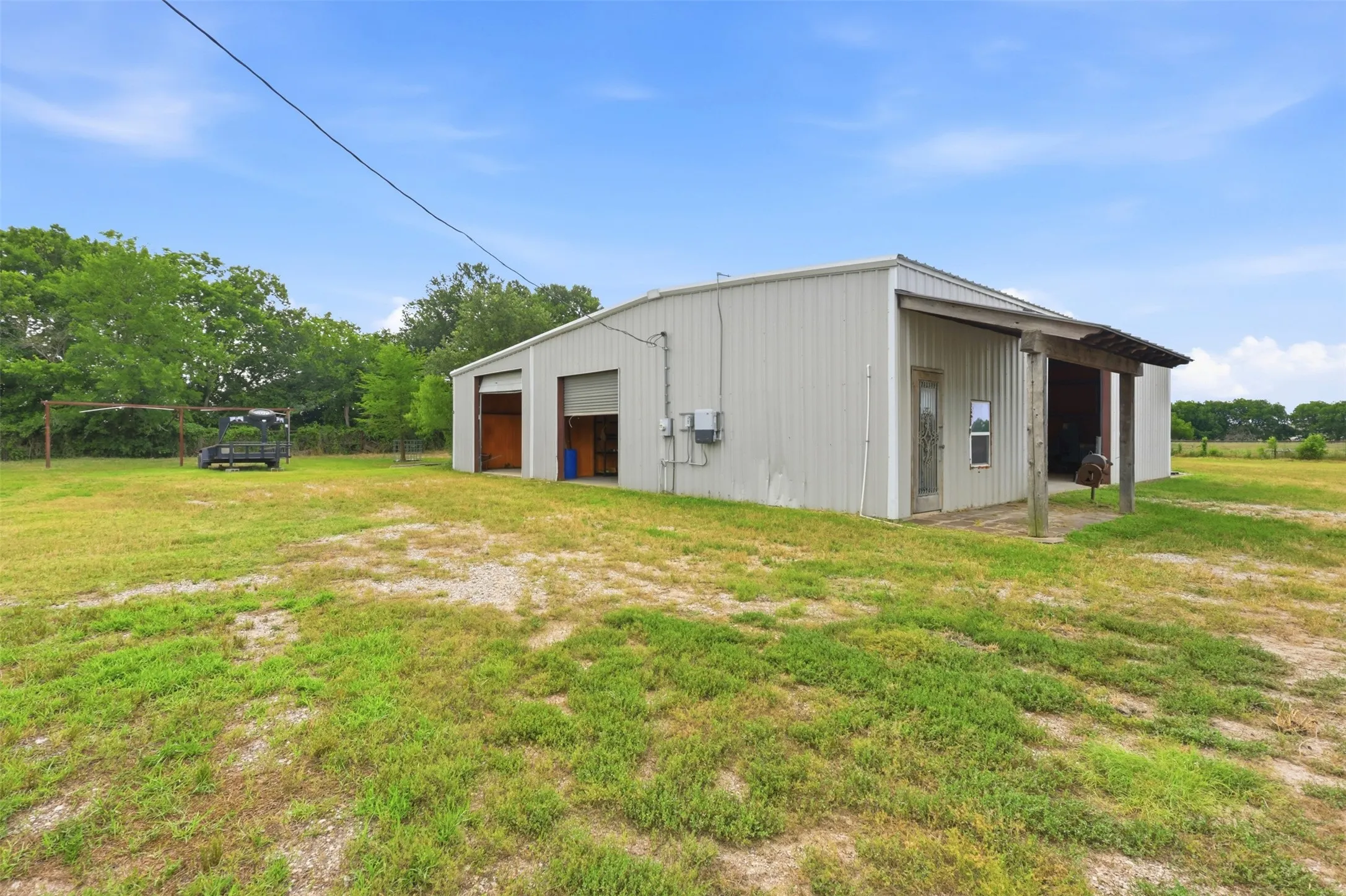 Single Family Residence For Sale in Collin County , 9390 Lakeridge Drive, Princeton, Texas 75407, 4 Bedroom, 3 Bathroom, Garage spaces, 2,936 Sqft, built in 2001, mls#21273285, Real Estate Agent in Princeton, Homes For Sale in Collin county, Homes For Sale in Princeton, Realtor in Princeton Texas, Real Estate Brokerage Independent Realty Texas, Luminita Cordes Realtor