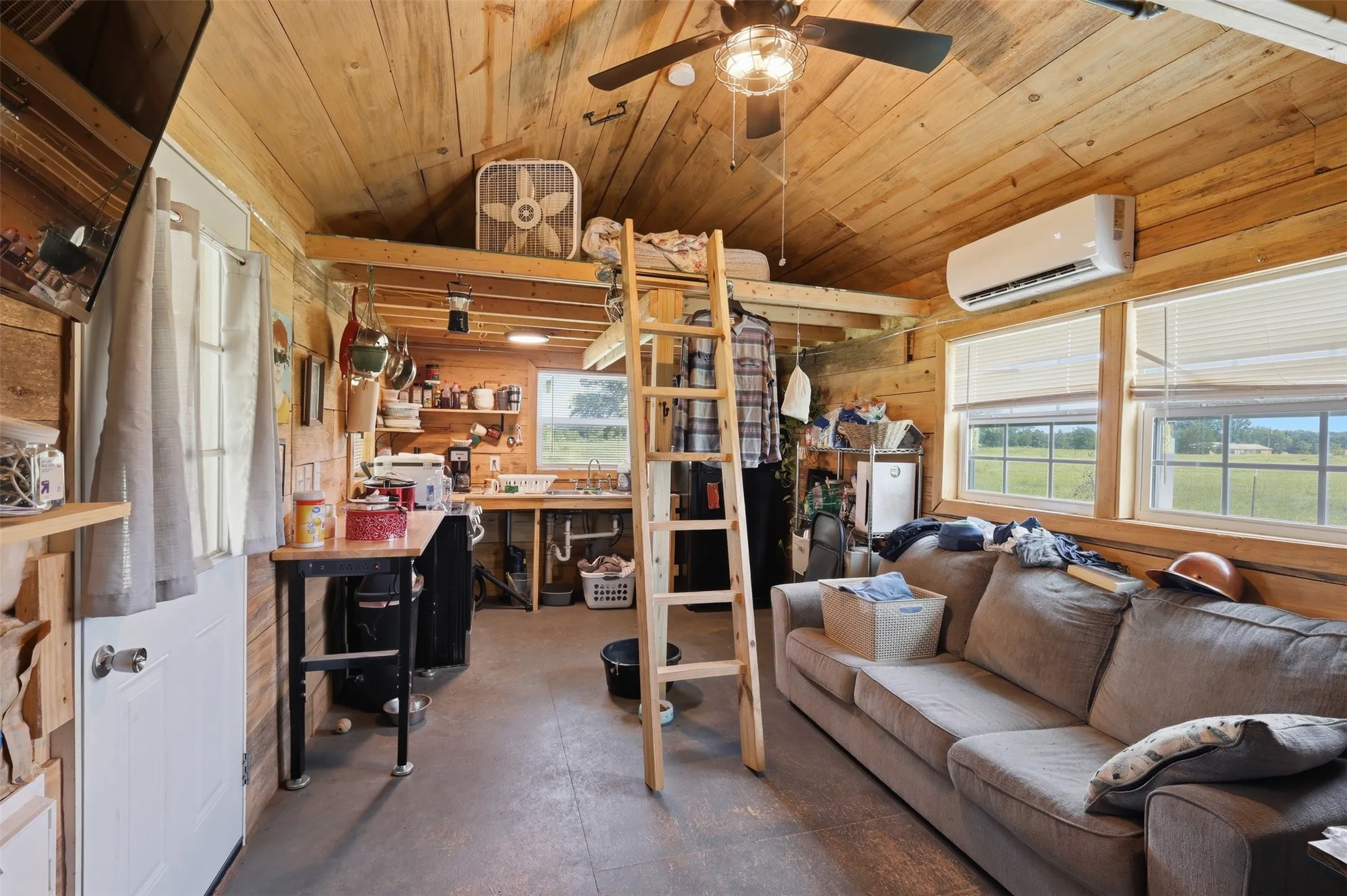 Ranch For Sale in Bowie County , 254 County Road 4129, New Boston, Texas 75570, 0, 0, Garage spaces, 0 Sqft, built in 0, mls#21293975, Real Estate Agent in New Boston, Homes For Sale in Bowie county, Homes For Sale in New Boston, Realtor in New Boston Texas, Real Estate Brokerage Independent Realty Texas, Luminita Cordes Realtor