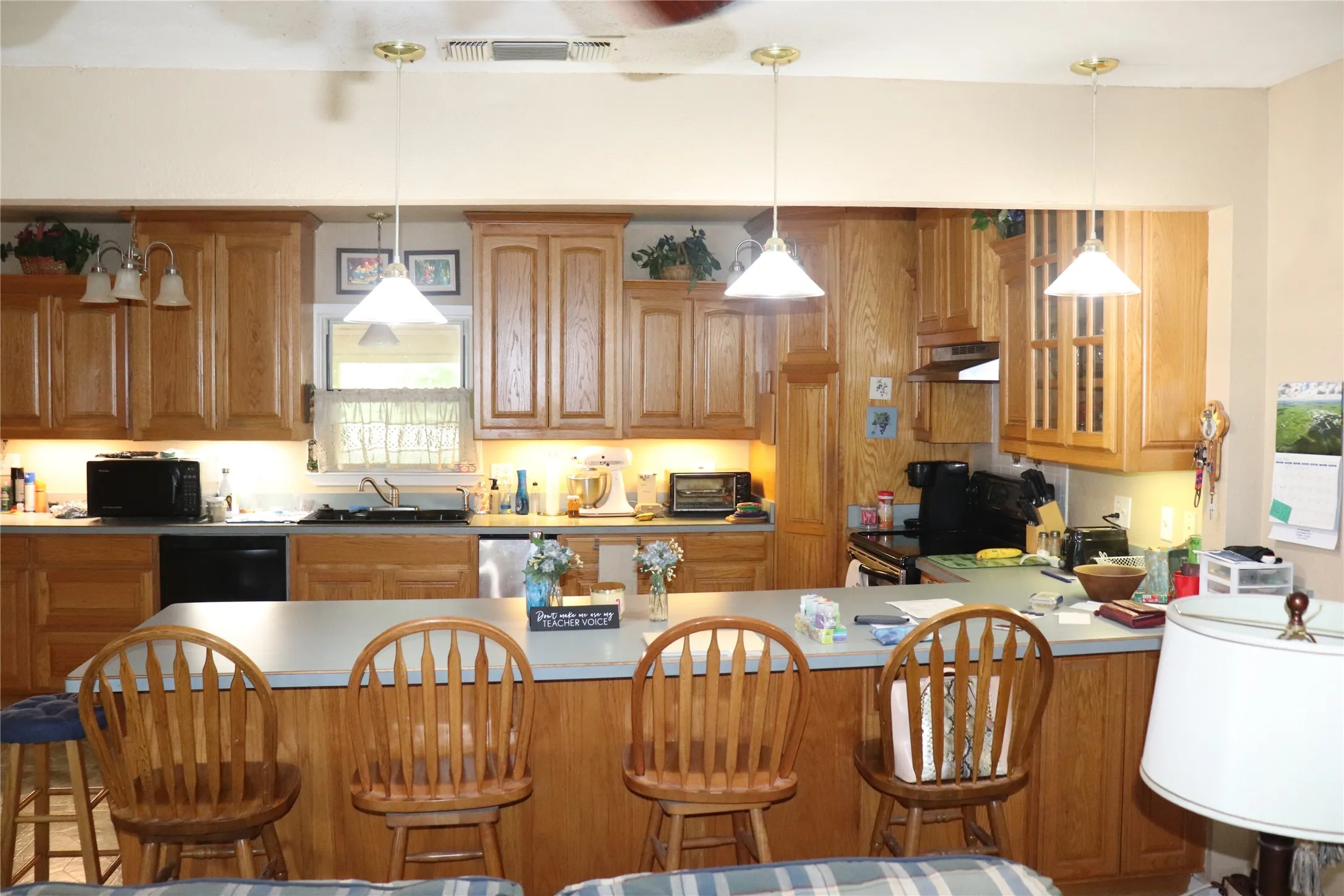 Single Family Residence For Sale in Eastland County , 323 S Fisher Street, Gorman, Texas 76454, 3 Bedroom, 2 Bathroom, 1 Garage spaces, 2,066 Sqft, built in 1960, mls#21293969, Real Estate Agent in Gorman, Homes For Sale in Eastland county, Homes For Sale in Gorman, Realtor in Gorman Texas, Real Estate Brokerage Independent Realty Texas, Luminita Cordes Realtor