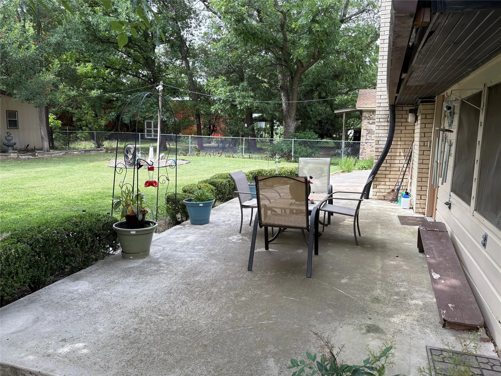 Single Family Residence For Sale in Eastland County , 323 S Fisher Street, Gorman, Texas 76454, 3 Bedroom, 2 Bathroom, 1 Garage spaces, 2,066 Sqft, built in 1960, mls#21293969, Real Estate Agent in Gorman, Homes For Sale in Eastland county, Homes For Sale in Gorman, Realtor in Gorman Texas, Real Estate Brokerage Independent Realty Texas, Luminita Cordes Realtor