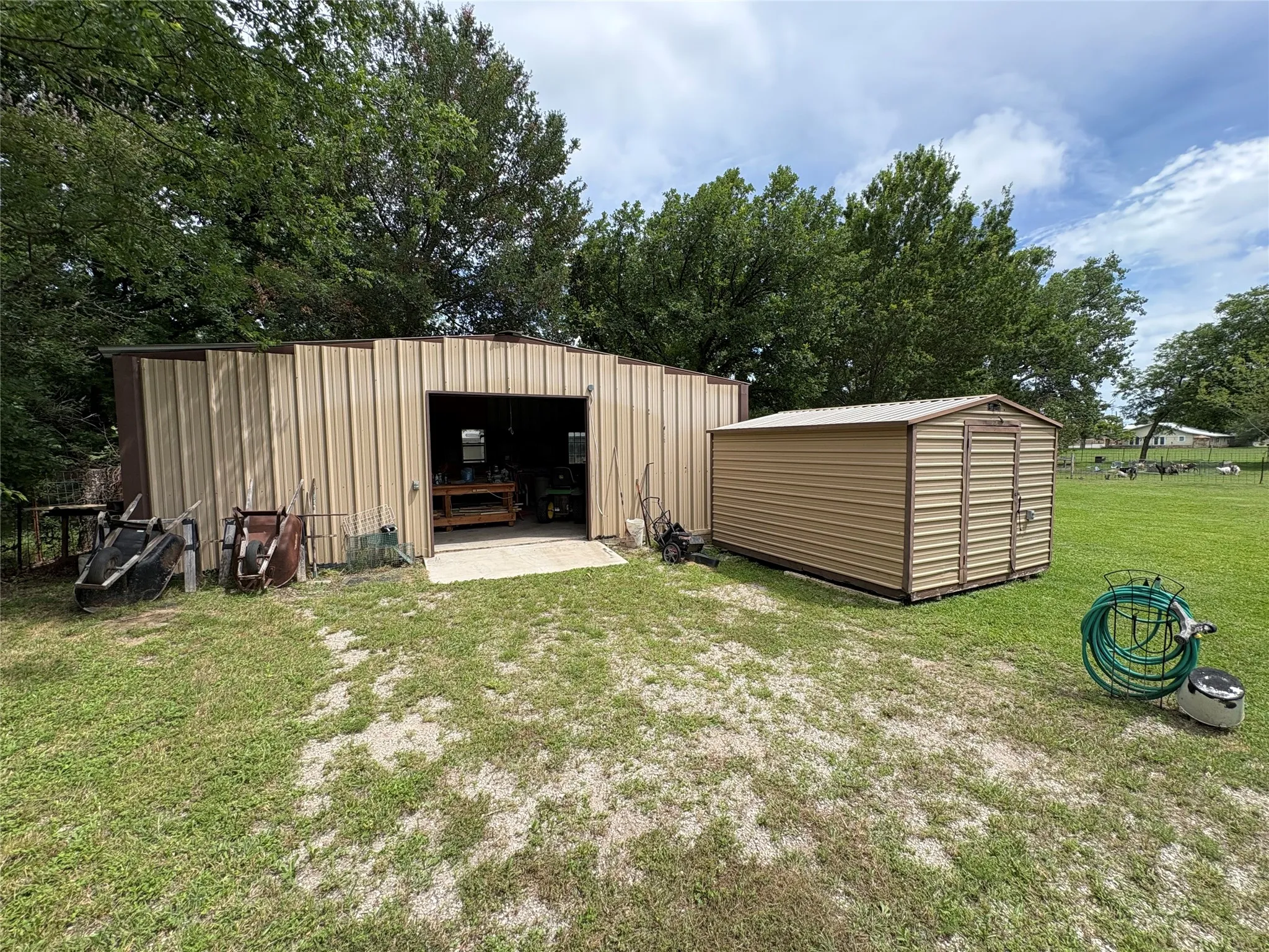 Single Family Residence For Sale in Eastland County , 323 S Fisher Street, Gorman, Texas 76454, 3 Bedroom, 2 Bathroom, 1 Garage spaces, 2,066 Sqft, built in 1960, mls#21293969, Real Estate Agent in Gorman, Homes For Sale in Eastland county, Homes For Sale in Gorman, Realtor in Gorman Texas, Real Estate Brokerage Independent Realty Texas, Luminita Cordes Realtor
