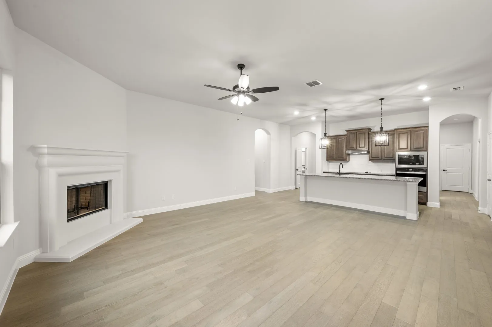 Concept 2671-Living Room
