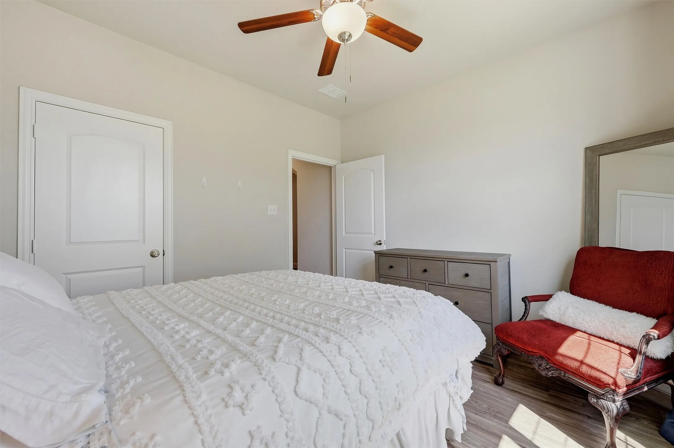 Single Family Residence For Sale in Cooke County , 114 Sequoya Drive, Lake Kiowa, Texas 76240, 3 Bedrooms, 2 Bathrooms, 2 Garage spaces, 1,898 Sqft, built in 2021, Price $480,000, mls#21293818, Real Estate Agent in Lake Kiowa, Homes For Sale in Cooke county, Homes For Sale in Lake Kiowa, Realtor in Lake Kiowa Texas, Real Estate Brokerage Independent Realty Texas, Luminita Cordes Realtor