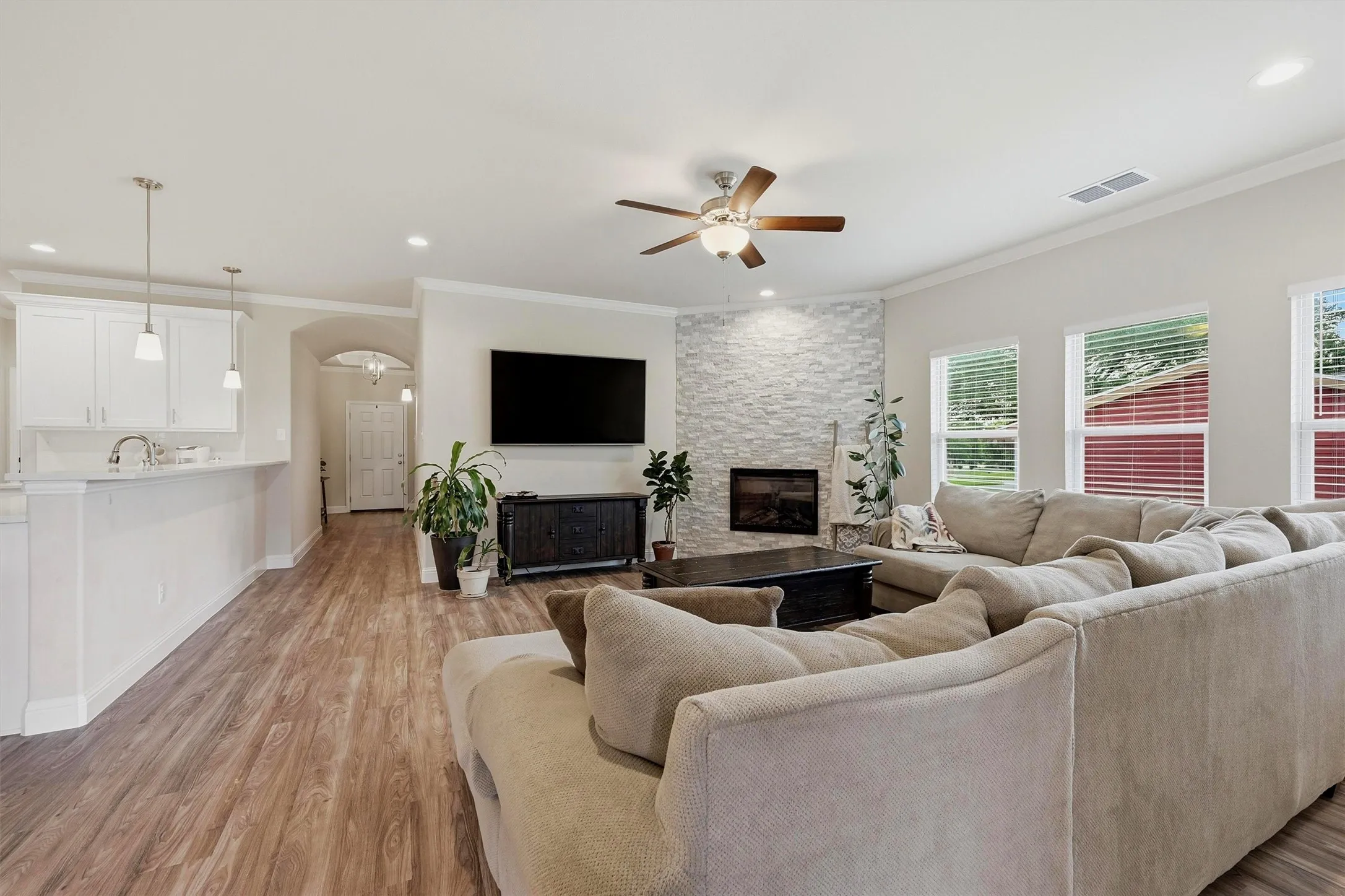 Single Family Residence For Sale in Cooke County , 114 Sequoya Drive, Lake Kiowa, Texas 76240, 3 Bedrooms, 2 Bathrooms, 2 Garage spaces, 1,898 Sqft, built in 2021, Price $480,000, mls#21293818, Real Estate Agent in Lake Kiowa, Homes For Sale in Cooke county, Homes For Sale in Lake Kiowa, Realtor in Lake Kiowa Texas, Real Estate Brokerage Independent Realty Texas, Luminita Cordes Realtor