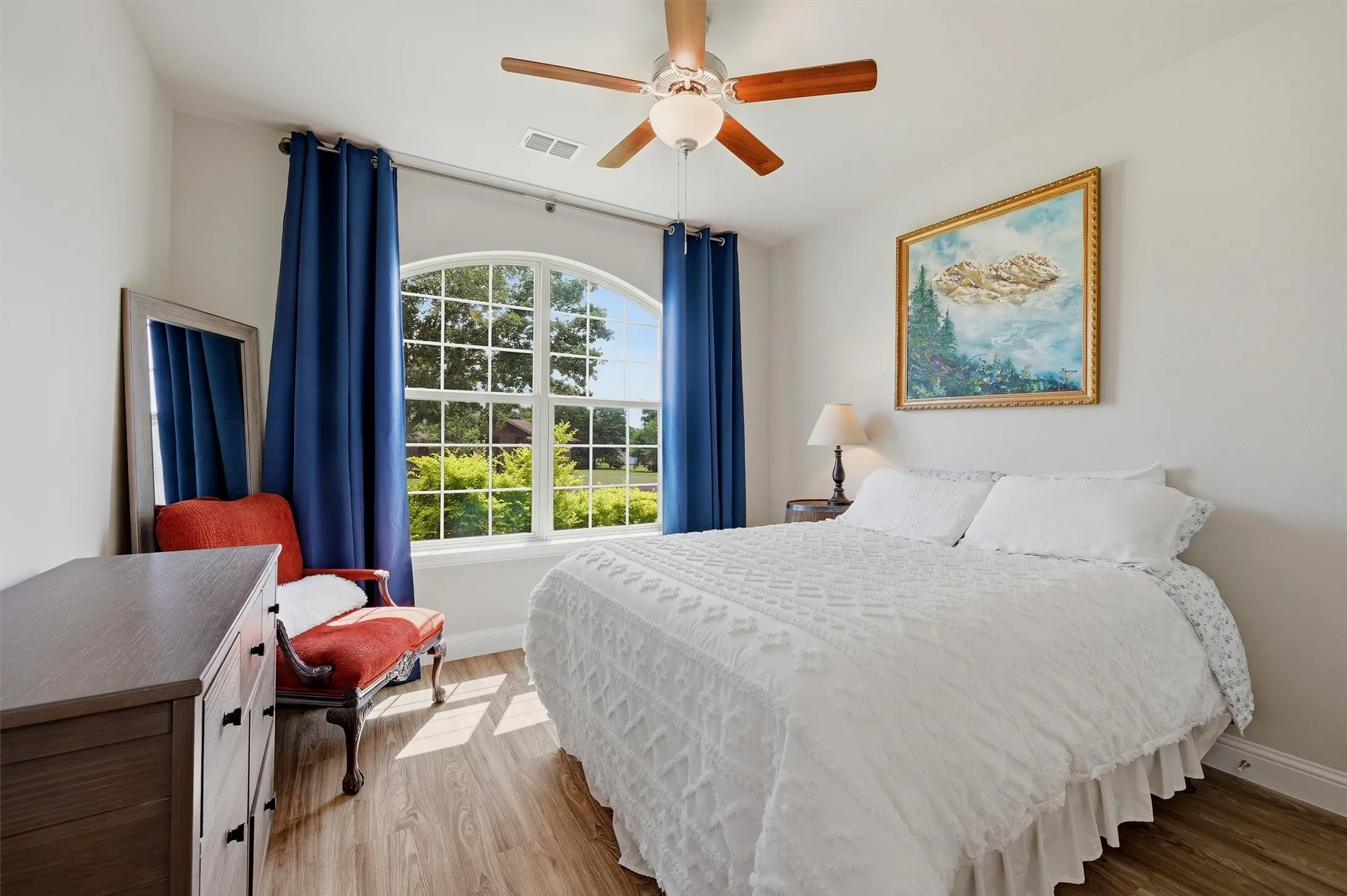 Single Family Residence For Sale in Cooke County , 114 Sequoya Drive, Lake Kiowa, Texas 76240, 3 Bedrooms, 2 Bathrooms, 2 Garage spaces, 1,898 Sqft, built in 2021, Price $480,000, mls#21293818, Real Estate Agent in Lake Kiowa, Homes For Sale in Cooke county, Homes For Sale in Lake Kiowa, Realtor in Lake Kiowa Texas, Real Estate Brokerage Independent Realty Texas, Luminita Cordes Realtor