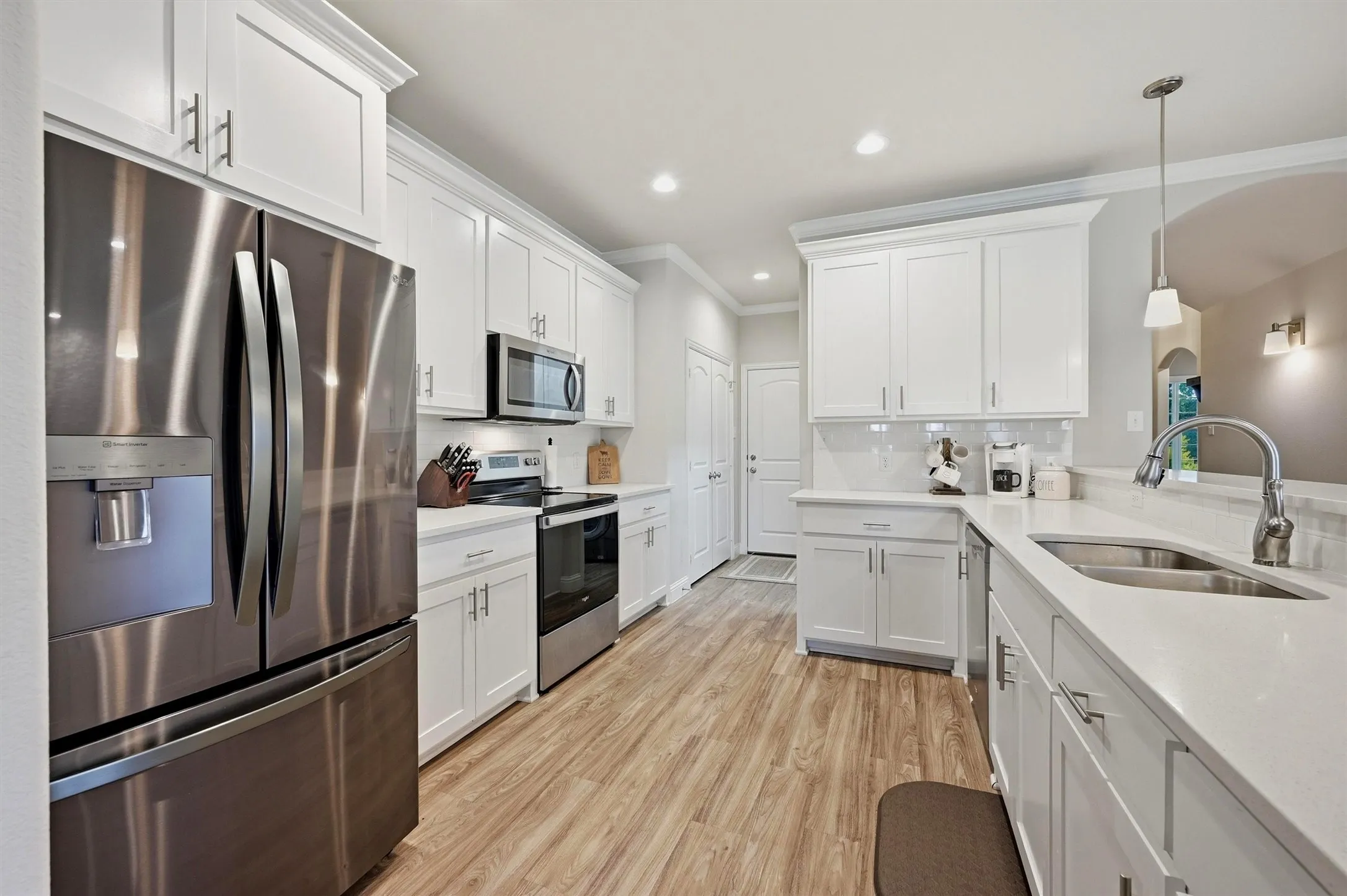 Single Family Residence For Sale in Cooke County , 114 Sequoya Drive, Lake Kiowa, Texas 76240, 3 Bedrooms, 2 Bathrooms, 2 Garage spaces, 1,898 Sqft, built in 2021, Price $480,000, mls#21293818, Real Estate Agent in Lake Kiowa, Homes For Sale in Cooke county, Homes For Sale in Lake Kiowa, Realtor in Lake Kiowa Texas, Real Estate Brokerage Independent Realty Texas, Luminita Cordes Realtor