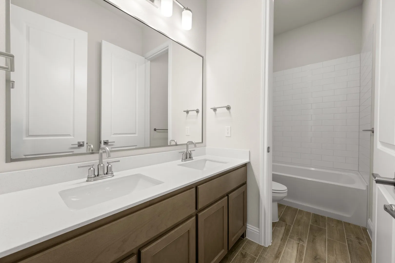 DFW-Paloma Ranch-Concept 2623-9221 Wood Duck Drive-Bathroom-Risewell Homes-1