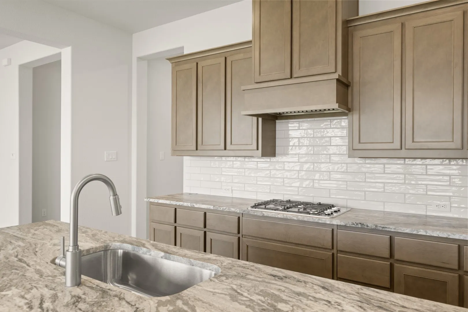 DFW-Paloma Ranch-Concept 2623-9221 Wood Duck Drive-Kitchen-Risewell Homes-3
