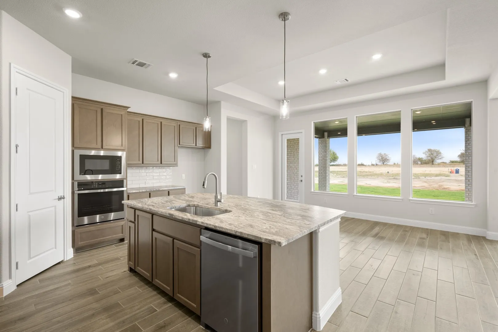 DFW-Paloma Ranch-Concept 2623-9221 Wood Duck Drive-Kitchen-Risewell Homes-5