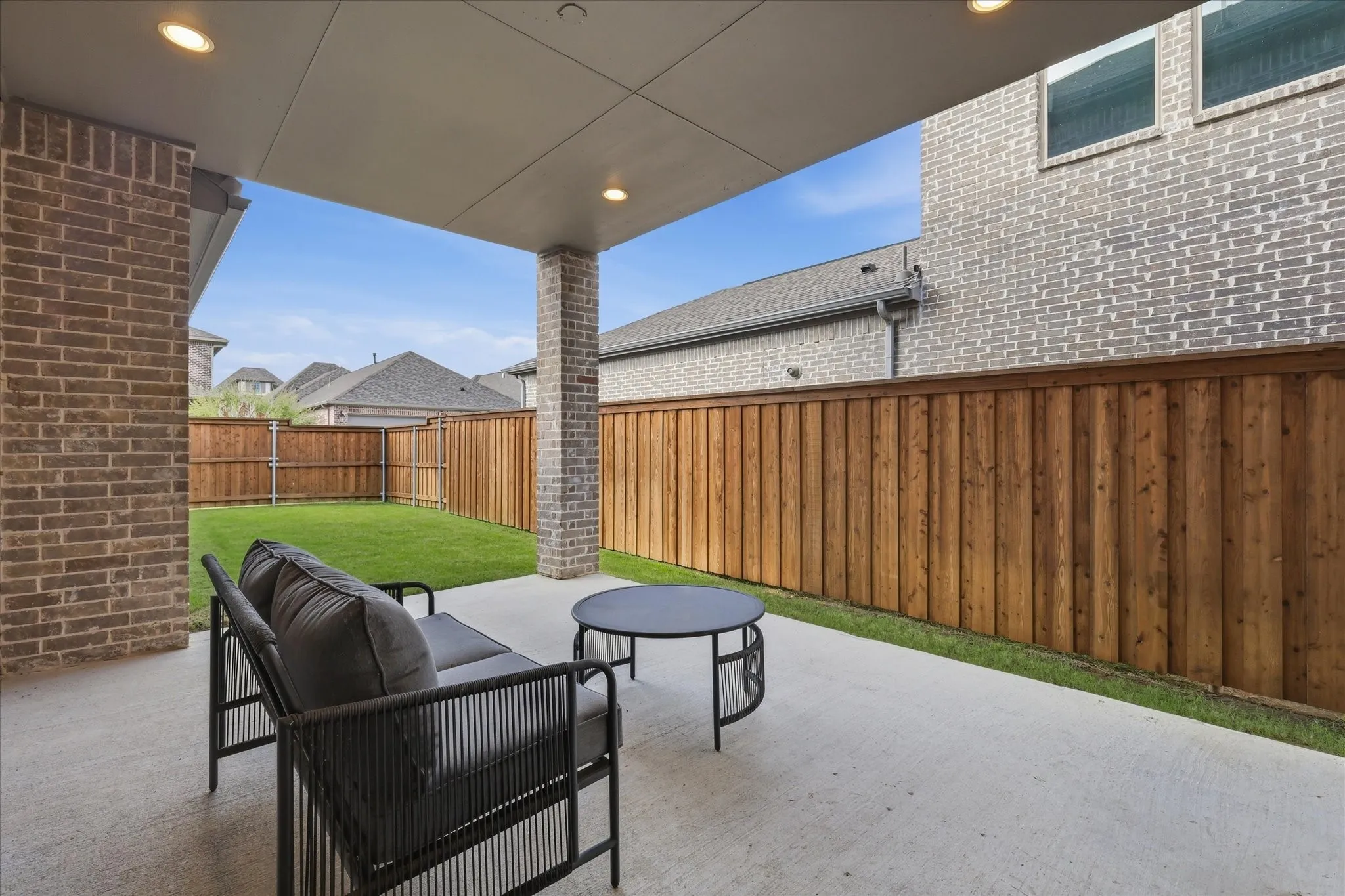 Single Family Residence For Sale in Denton County , 8521 Western, The Colony, Texas 75056, 4 Bedroom, 4 Bathroom, 2 Garage spaces, 2,907 Sqft, built in 2023, mls#21293241, Real Estate Agent in The Colony, Homes For Sale in Denton county, Homes For Sale in The Colony, Realtor in The Colony Texas, Real Estate Brokerage Independent Realty Texas, Luminita Cordes Realtor