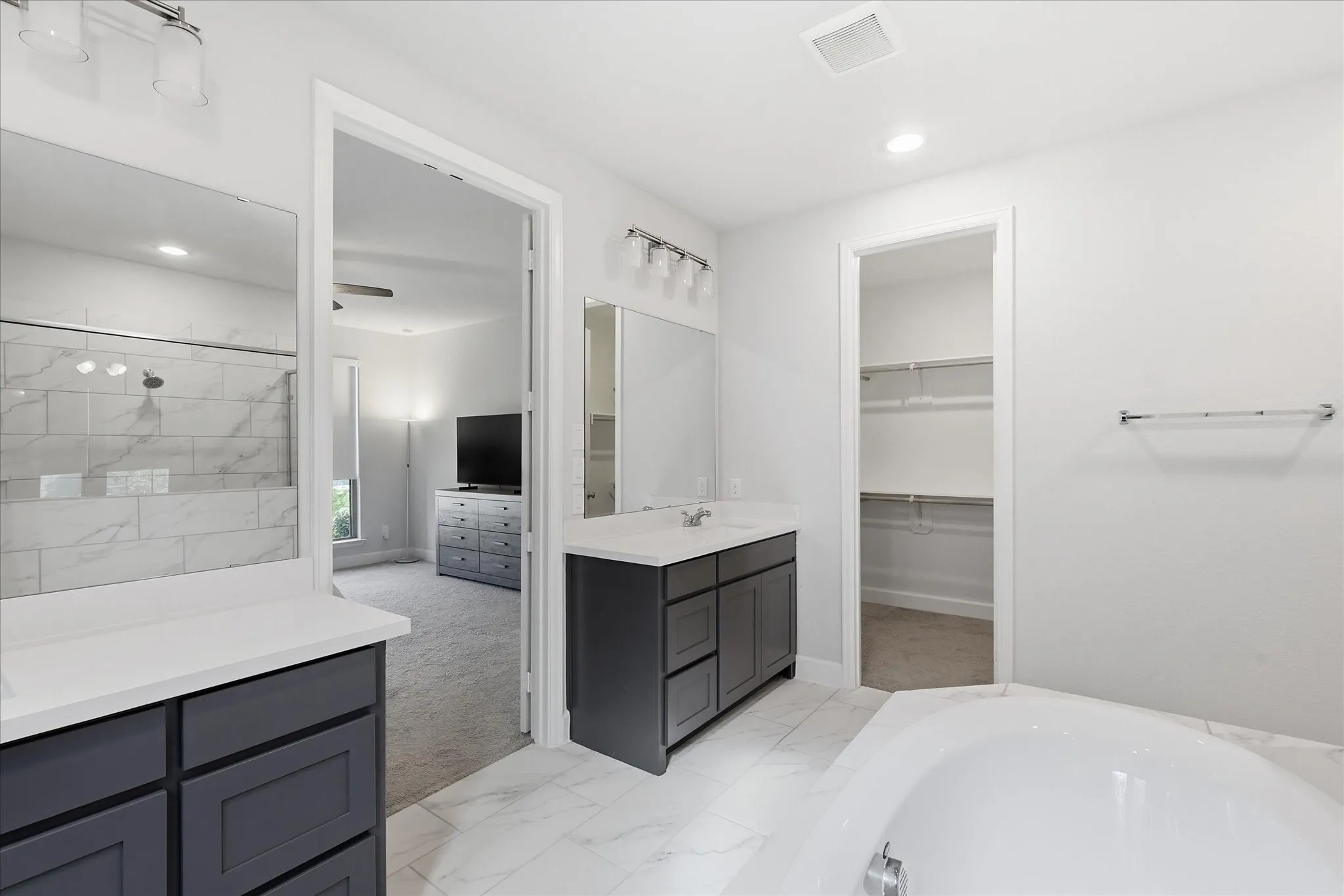 Single Family Residence For Sale in Denton County , 8521 Western, The Colony, Texas 75056, 4 Bedroom, 4 Bathroom, 2 Garage spaces, 2,907 Sqft, built in 2023, mls#21293241, Real Estate Agent in The Colony, Homes For Sale in Denton county, Homes For Sale in The Colony, Realtor in The Colony Texas, Real Estate Brokerage Independent Realty Texas, Luminita Cordes Realtor
