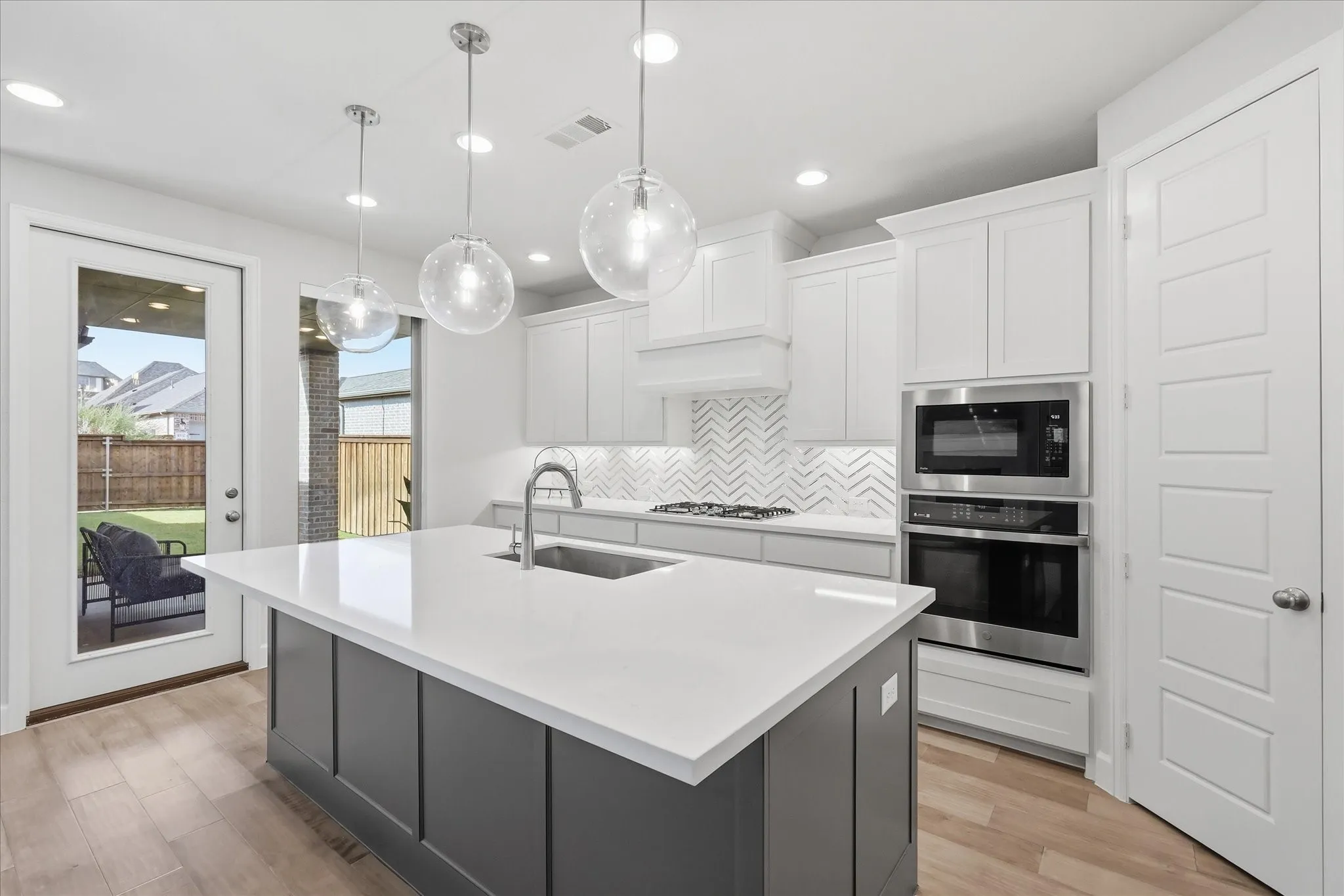 Single Family Residence For Sale in Denton County , 8521 Western, The Colony, Texas 75056, 4 Bedroom, 4 Bathroom, 2 Garage spaces, 2,907 Sqft, built in 2023, mls#21293241, Real Estate Agent in The Colony, Homes For Sale in Denton county, Homes For Sale in The Colony, Realtor in The Colony Texas, Real Estate Brokerage Independent Realty Texas, Luminita Cordes Realtor