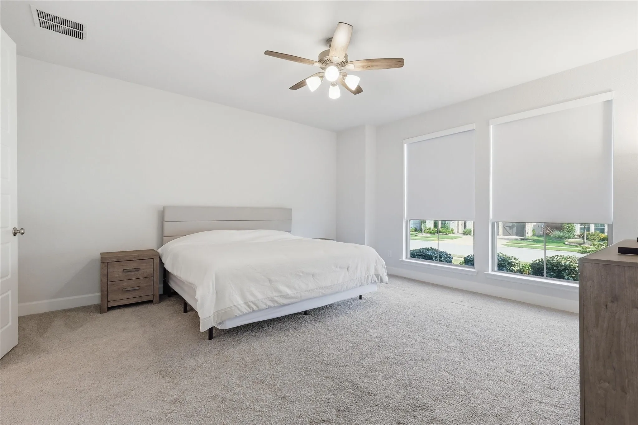 Single Family Residence For Sale in Denton County , 8521 Western, The Colony, Texas 75056, 4 Bedroom, 4 Bathroom, 2 Garage spaces, 2,907 Sqft, built in 2023, mls#21293241, Real Estate Agent in The Colony, Homes For Sale in Denton county, Homes For Sale in The Colony, Realtor in The Colony Texas, Real Estate Brokerage Independent Realty Texas, Luminita Cordes Realtor