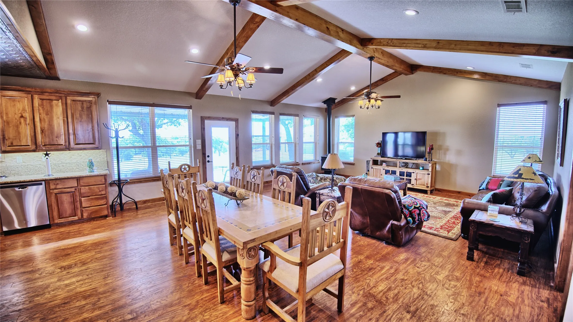 Improved Land For Sale in Montague County , 16194 FM 1816, Nocona, Texas 76255, 0, 0, Garage spaces, 0 Sqft, built in 0, Price $1,300,000, mls#21294029, Real Estate Agent in Nocona, Homes For Sale in Montague county, Homes For Sale in Nocona, Realtor in Nocona Texas, Real Estate Brokerage Independent Realty Texas, Luminita Cordes Realtor