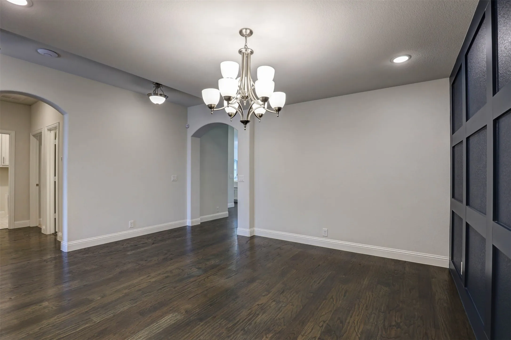 Single Family Residence For Sale in Tarrant County , 11509 Falcon Trace Drive, Fort Worth, Texas 76244, 4 Bedroom, 3 Bathroom, 2 Garage spaces, 3,368 Sqft, built in 2022, mls#21292317, Real Estate Agent in Fort Worth, Homes For Sale in Tarrant county, Homes For Sale in Fort Worth, Realtor in Fort Worth Texas, Real Estate Brokerage Independent Realty Texas, Luminita Cordes Realtor