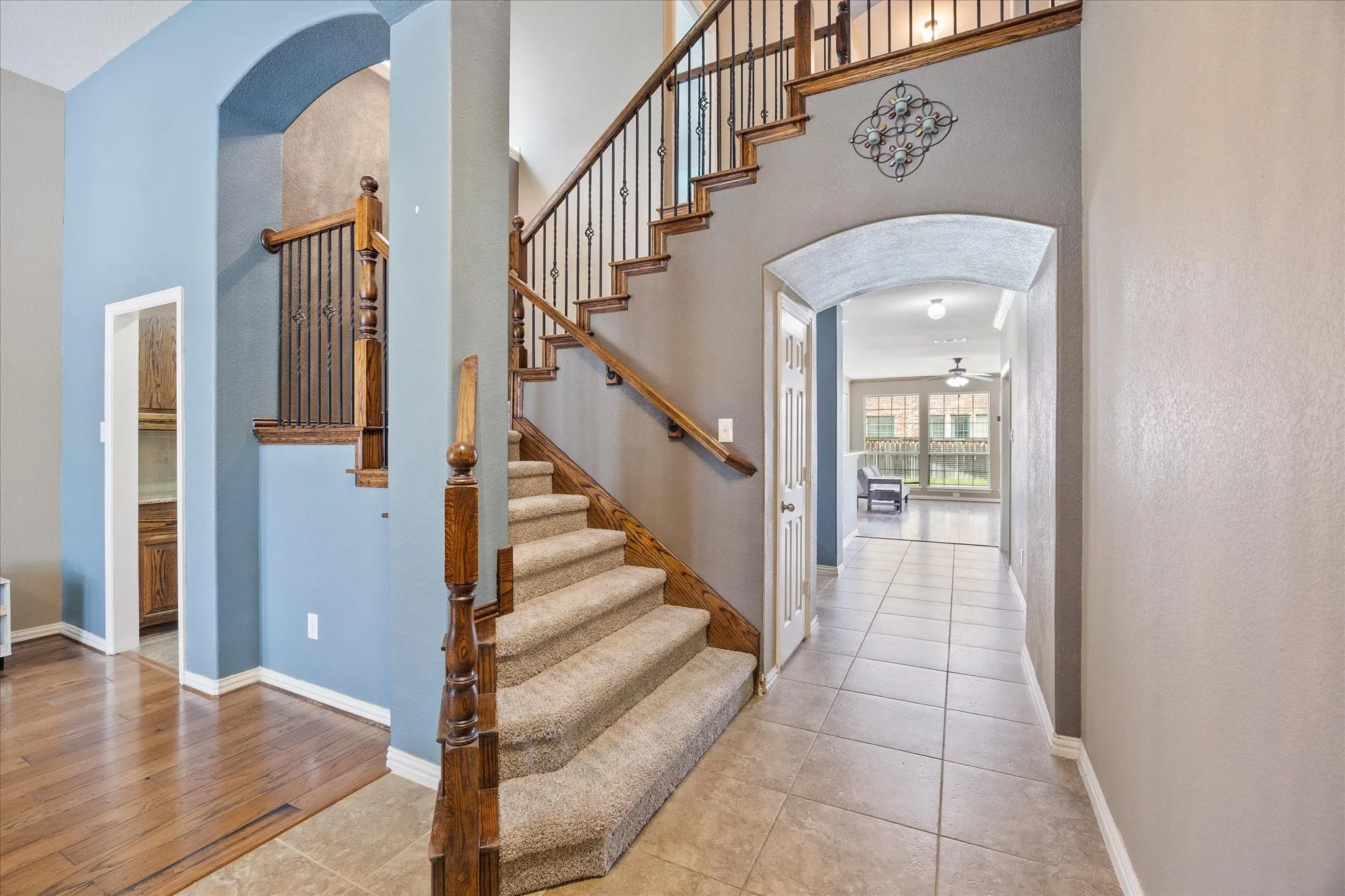 Single Family Residence For Sale in Rockwall County , 622 Mckee Court, Fate, Texas 75087, 4 Bedroom, 4 Bathroom, 2 Garage spaces, 2,729 Sqft, built in 2006, mls#21293904, Real Estate Agent in Fate, Homes For Sale in Rockwall county, Homes For Sale in Fate, Realtor in Fate Texas, Real Estate Brokerage Independent Realty Texas, Luminita Cordes Realtor