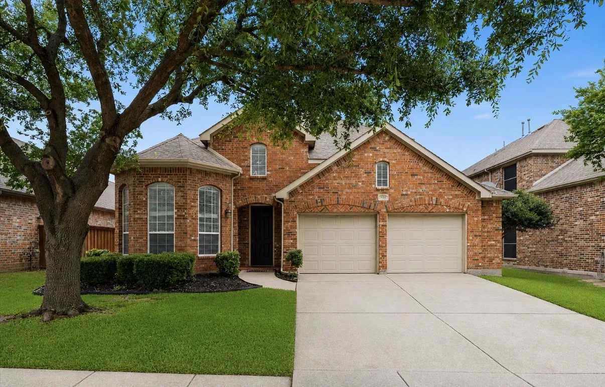 Single Family Residence For Sale in Rockwall County , 622 Mckee Court, Fate, Texas 75087, 4 Bedroom, 4 Bathroom, 2 Garage spaces, 2,729 Sqft, built in 2006, mls#21293904, Real Estate Agent in Fate, Homes For Sale in Rockwall county, Homes For Sale in Fate, Realtor in Fate Texas, Real Estate Brokerage Independent Realty Texas, Luminita Cordes Realtor