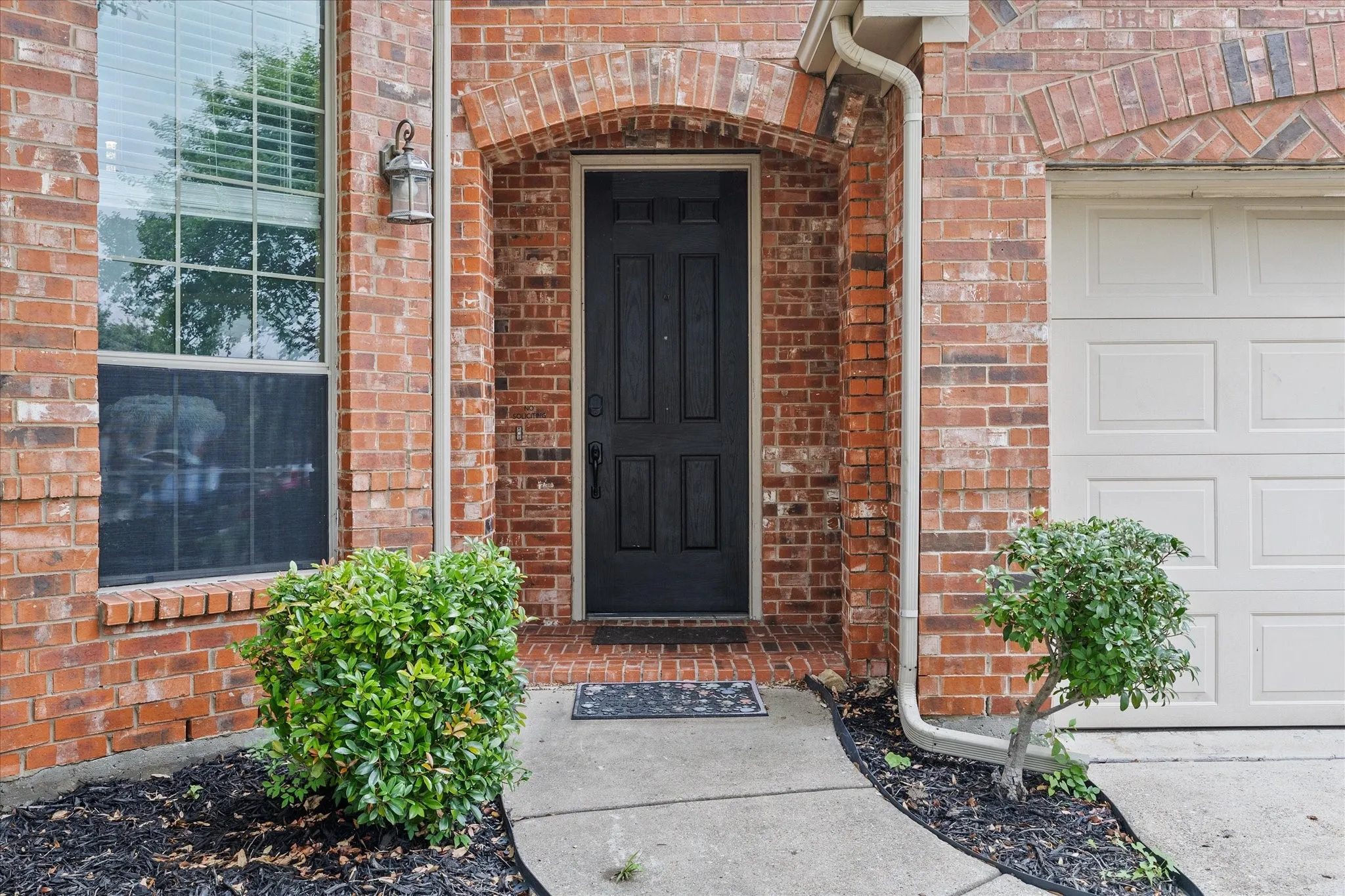 Single Family Residence For Sale in Rockwall County , 622 Mckee Court, Fate, Texas 75087, 4 Bedroom, 4 Bathroom, 2 Garage spaces, 2,729 Sqft, built in 2006, mls#21293904, Real Estate Agent in Fate, Homes For Sale in Rockwall county, Homes For Sale in Fate, Realtor in Fate Texas, Real Estate Brokerage Independent Realty Texas, Luminita Cordes Realtor