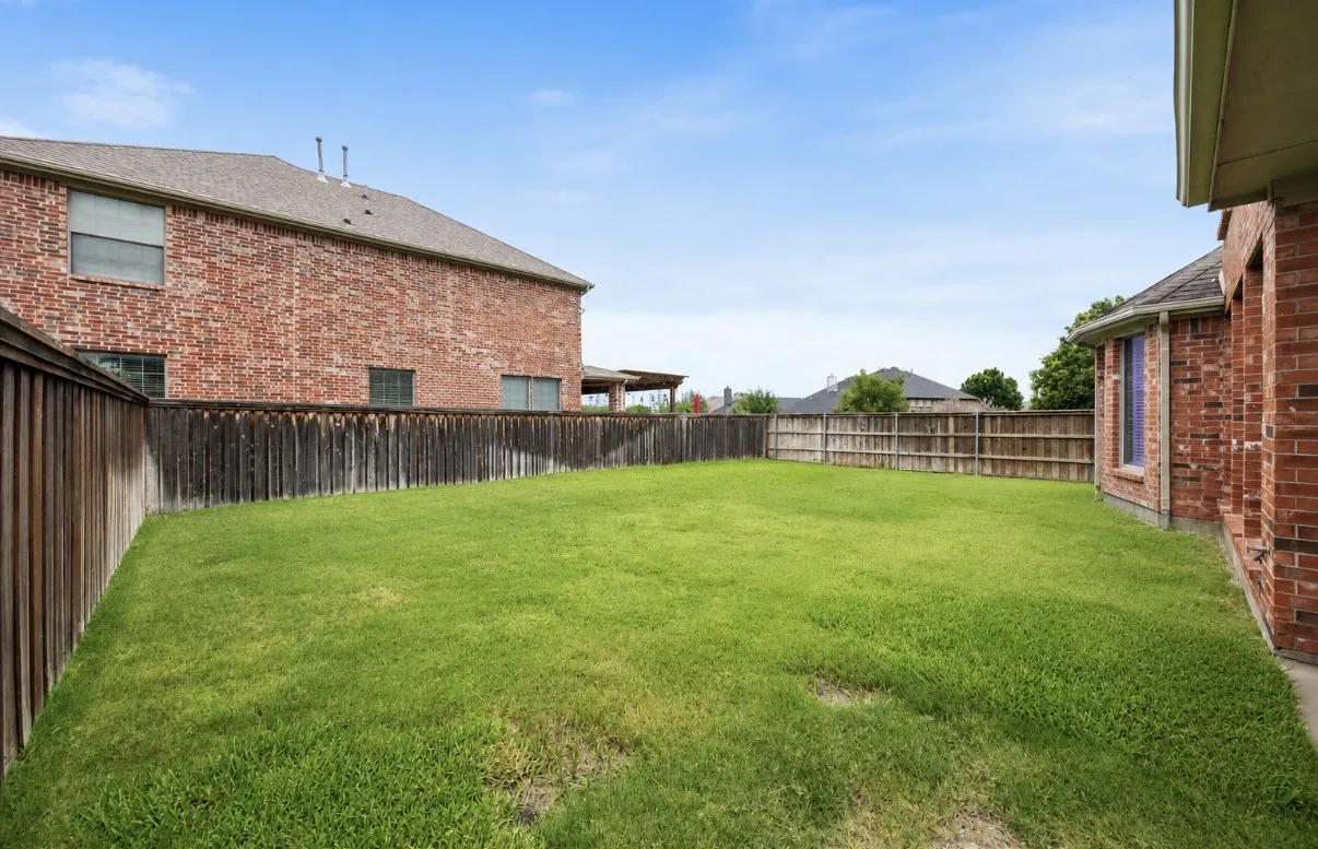 Single Family Residence For Sale in Rockwall County , 622 Mckee Court, Fate, Texas 75087, 4 Bedroom, 4 Bathroom, 2 Garage spaces, 2,729 Sqft, built in 2006, mls#21293904, Real Estate Agent in Fate, Homes For Sale in Rockwall county, Homes For Sale in Fate, Realtor in Fate Texas, Real Estate Brokerage Independent Realty Texas, Luminita Cordes Realtor