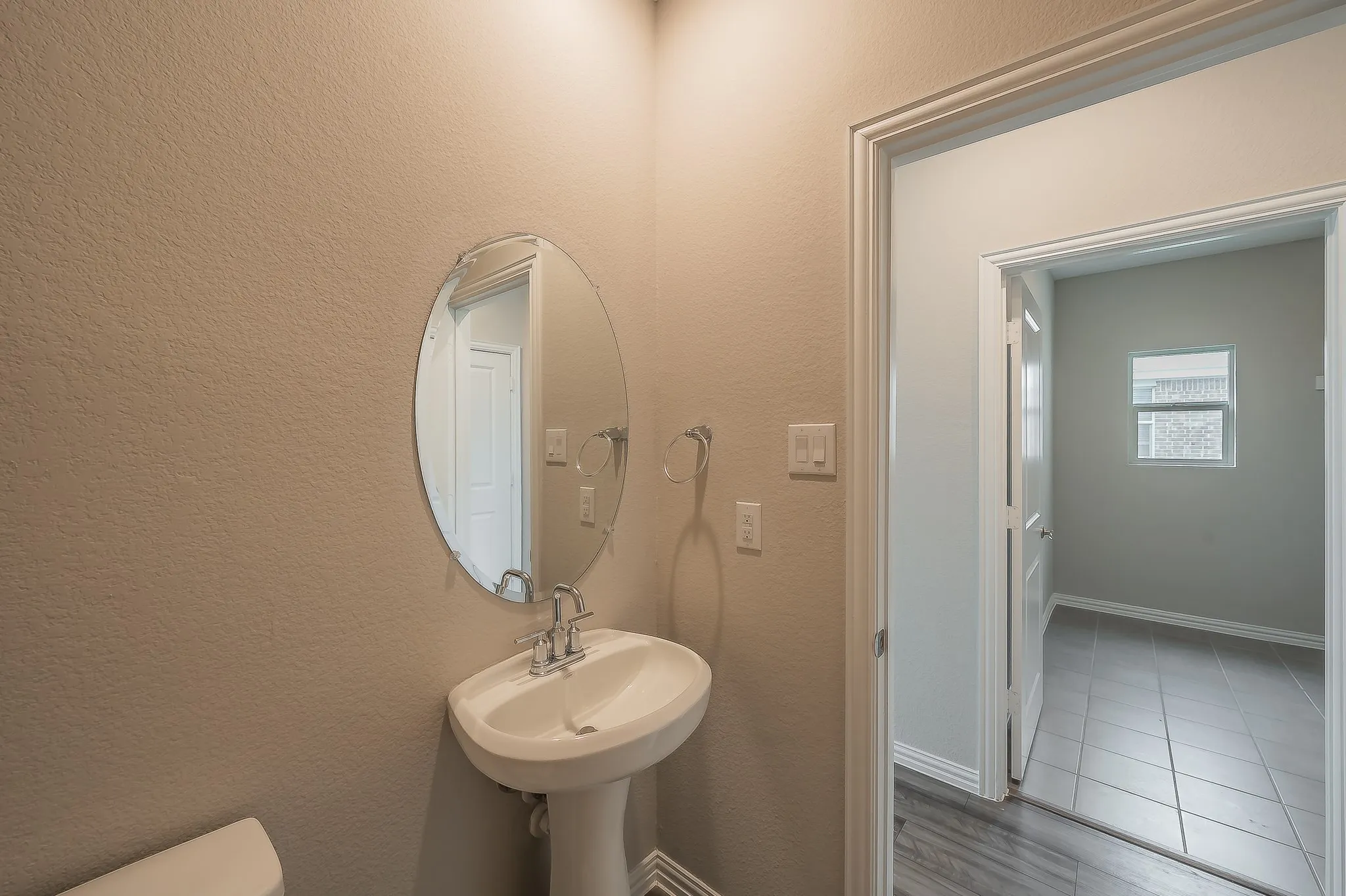 Single Family Residence For Sale in Tarrant County , 14044 Corvus Drive, Haslet, Texas 76052, 3 Bedroom, 3 Bathroom, 3 Garage spaces, 2,480 Sqft, built in 2022, mls#21294027, Real Estate Agent in Haslet, Homes For Sale in Tarrant county, Homes For Sale in Haslet, Realtor in Haslet Texas, Real Estate Brokerage Independent Realty Texas, Luminita Cordes Realtor
