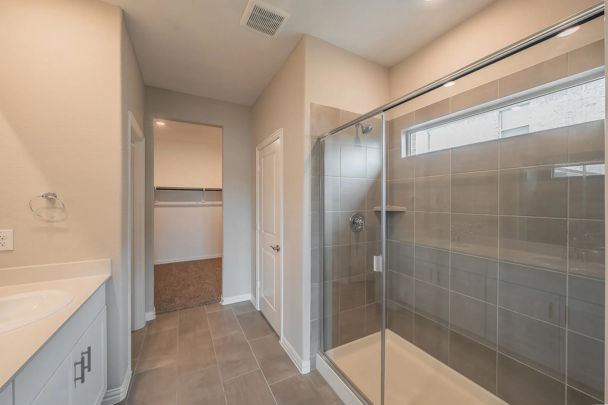 Single Family Residence For Sale in Tarrant County , 14044 Corvus Drive, Haslet, Texas 76052, 3 Bedroom, 3 Bathroom, 3 Garage spaces, 2,480 Sqft, built in 2022, mls#21294027, Real Estate Agent in Haslet, Homes For Sale in Tarrant county, Homes For Sale in Haslet, Realtor in Haslet Texas, Real Estate Brokerage Independent Realty Texas, Luminita Cordes Realtor