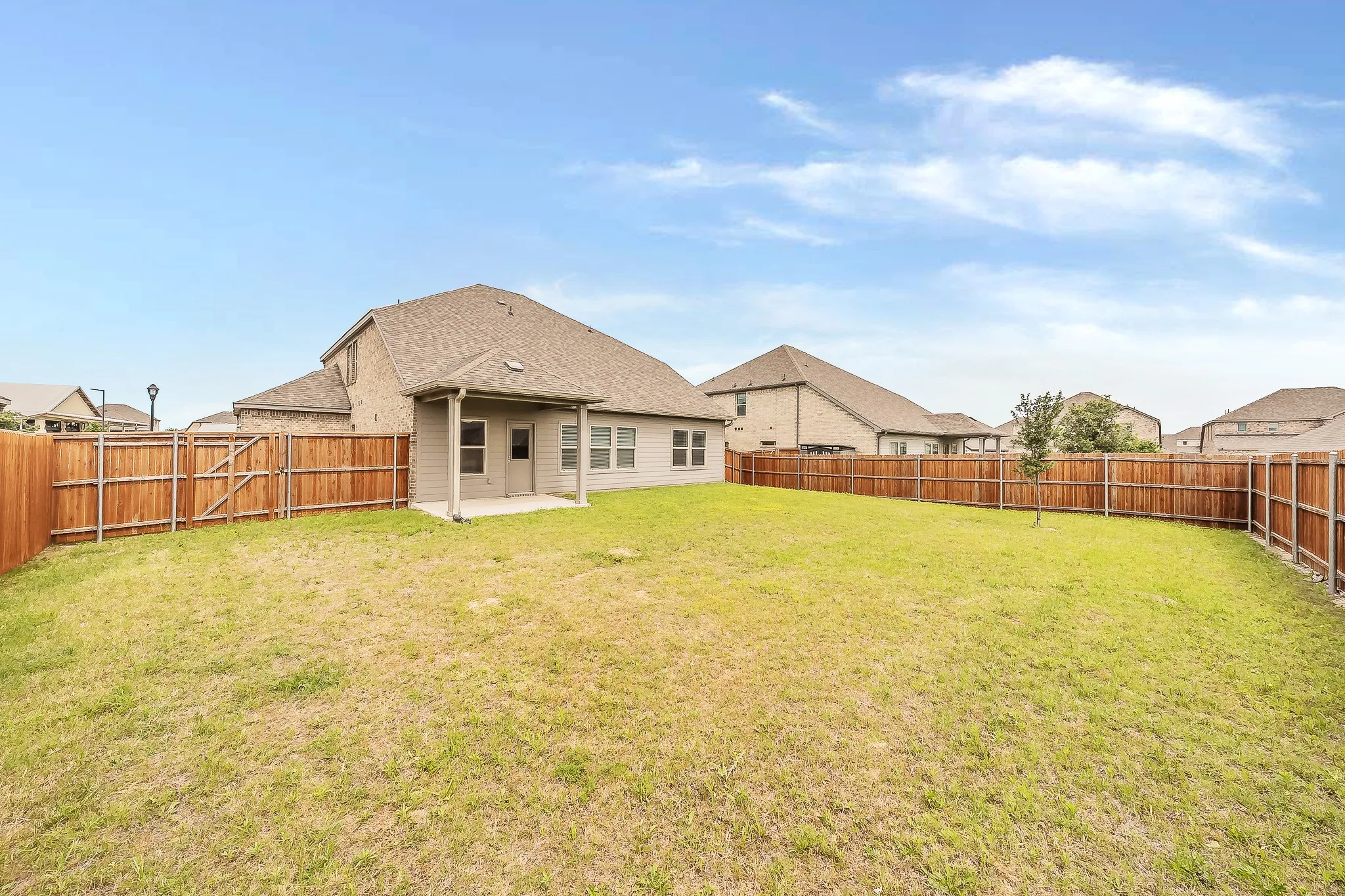 Single Family Residence For Sale in Tarrant County , 14044 Corvus Drive, Haslet, Texas 76052, 3 Bedroom, 3 Bathroom, 3 Garage spaces, 2,480 Sqft, built in 2022, mls#21294027, Real Estate Agent in Haslet, Homes For Sale in Tarrant county, Homes For Sale in Haslet, Realtor in Haslet Texas, Real Estate Brokerage Independent Realty Texas, Luminita Cordes Realtor