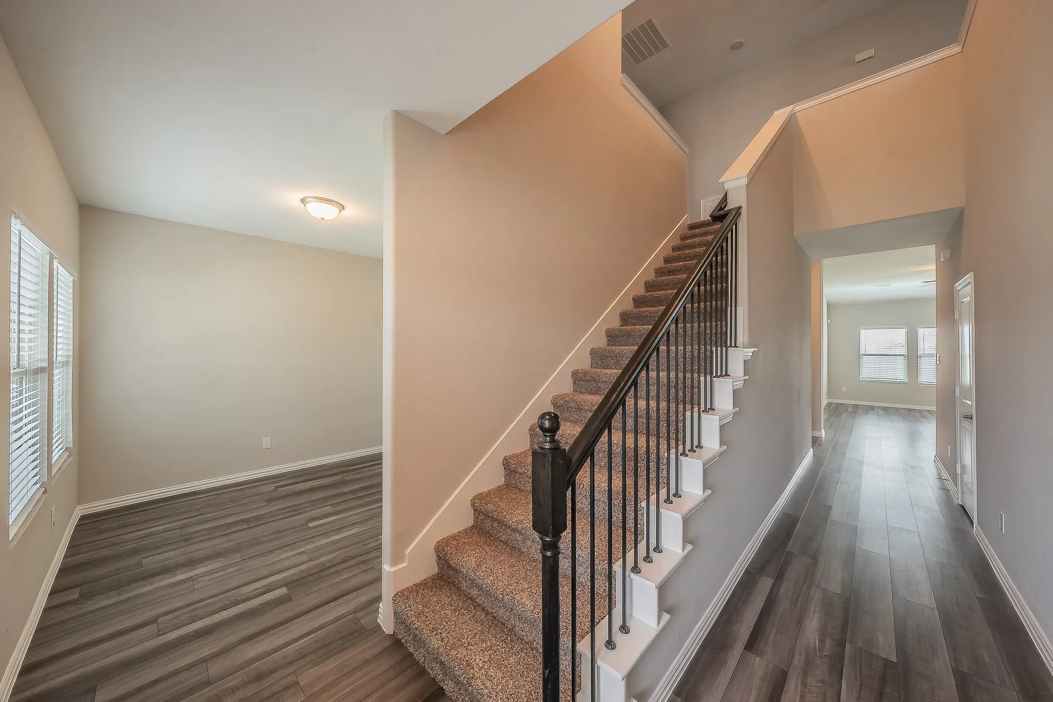 Single Family Residence For Sale in Tarrant County , 14044 Corvus Drive, Haslet, Texas 76052, 3 Bedroom, 3 Bathroom, 3 Garage spaces, 2,480 Sqft, built in 2022, mls#21294027, Real Estate Agent in Haslet, Homes For Sale in Tarrant county, Homes For Sale in Haslet, Realtor in Haslet Texas, Real Estate Brokerage Independent Realty Texas, Luminita Cordes Realtor