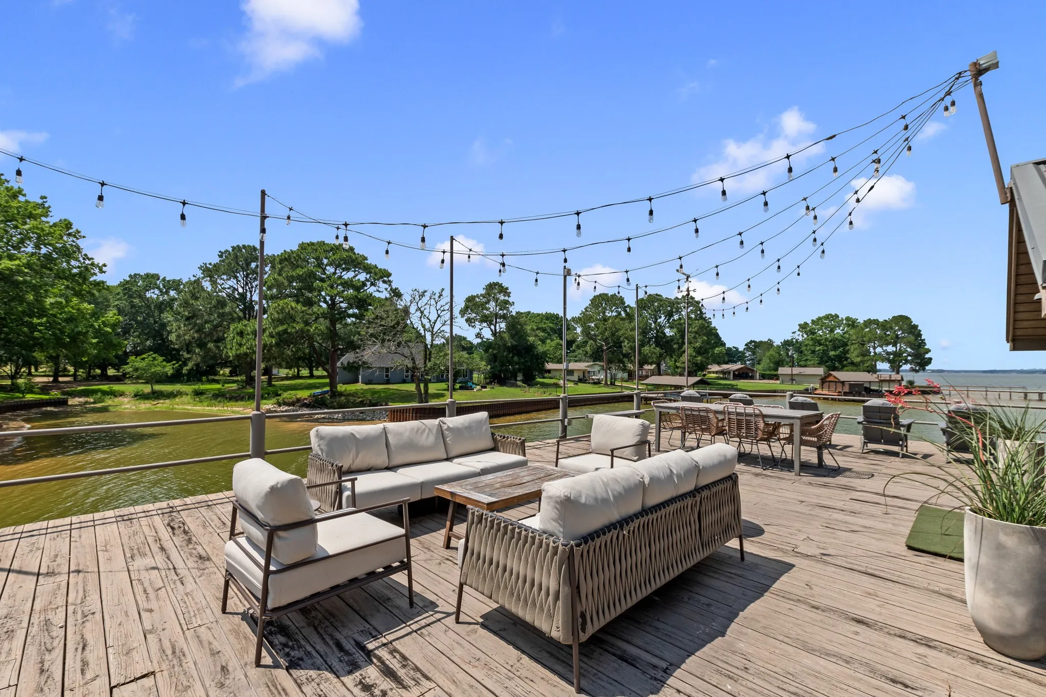 Expansive boathouse party deck Ideal for Entertaining
