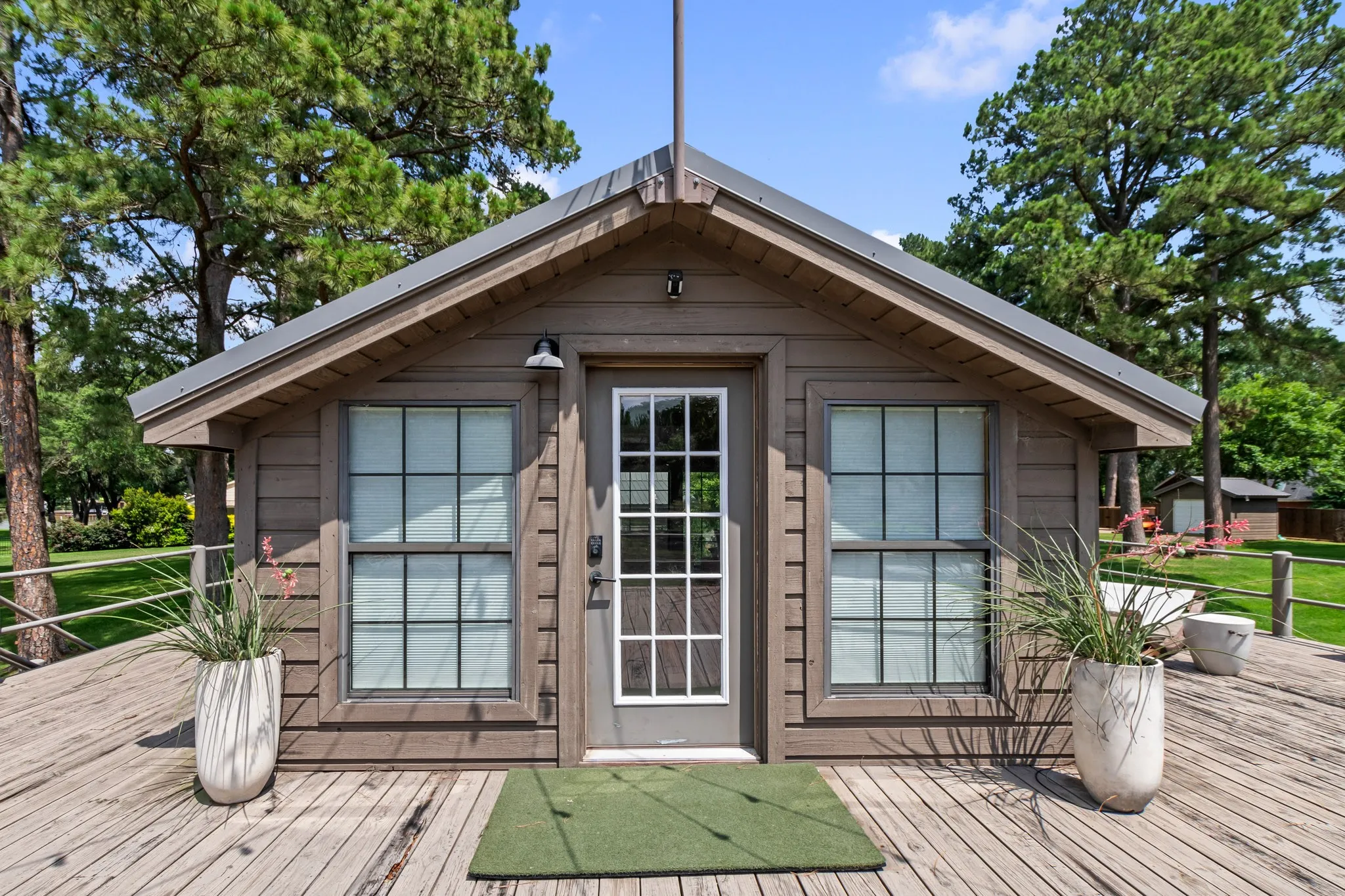 Guest Cabin/Bunk Room on top of boat house