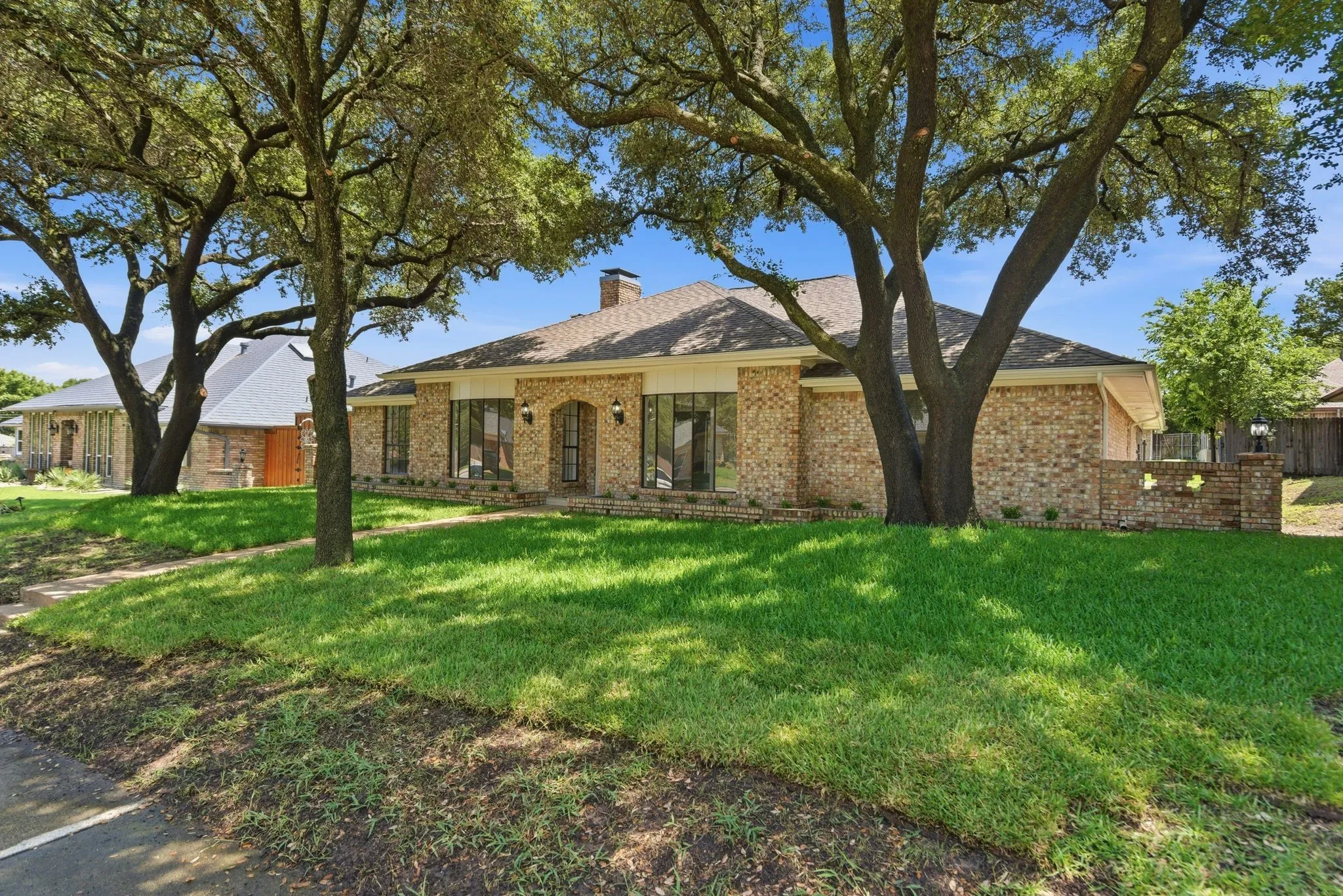 Single Family Residence For Sale in Collin County , 3104 Pinehurst Drive, Plano, Texas 75075, 5 Bedroom, 3 Bathroom, 2 Garage spaces, 2,800 Sqft, built in 1975, mls#21293712, Real Estate Agent in Plano, Homes For Sale in Collin county, Homes For Sale in Plano, Realtor in Plano Texas, Real Estate Brokerage Independent Realty Texas, Luminita Cordes Realtor