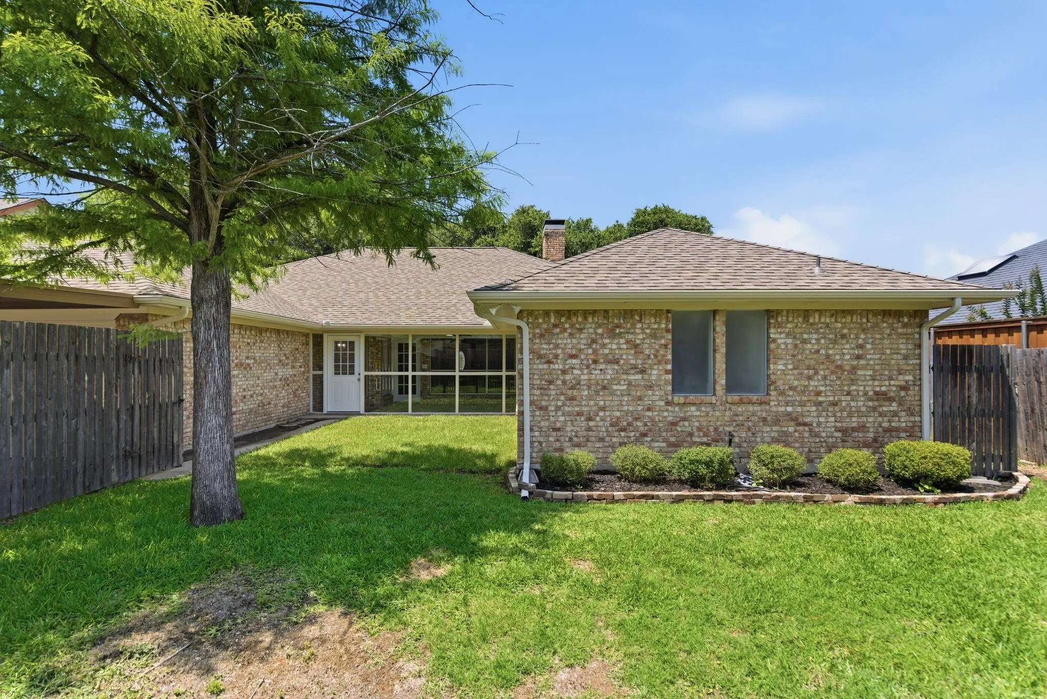 Single Family Residence For Sale in Collin County , 3104 Pinehurst Drive, Plano, Texas 75075, 5 Bedroom, 3 Bathroom, 2 Garage spaces, 2,800 Sqft, built in 1975, mls#21293712, Real Estate Agent in Plano, Homes For Sale in Collin county, Homes For Sale in Plano, Realtor in Plano Texas, Real Estate Brokerage Independent Realty Texas, Luminita Cordes Realtor
