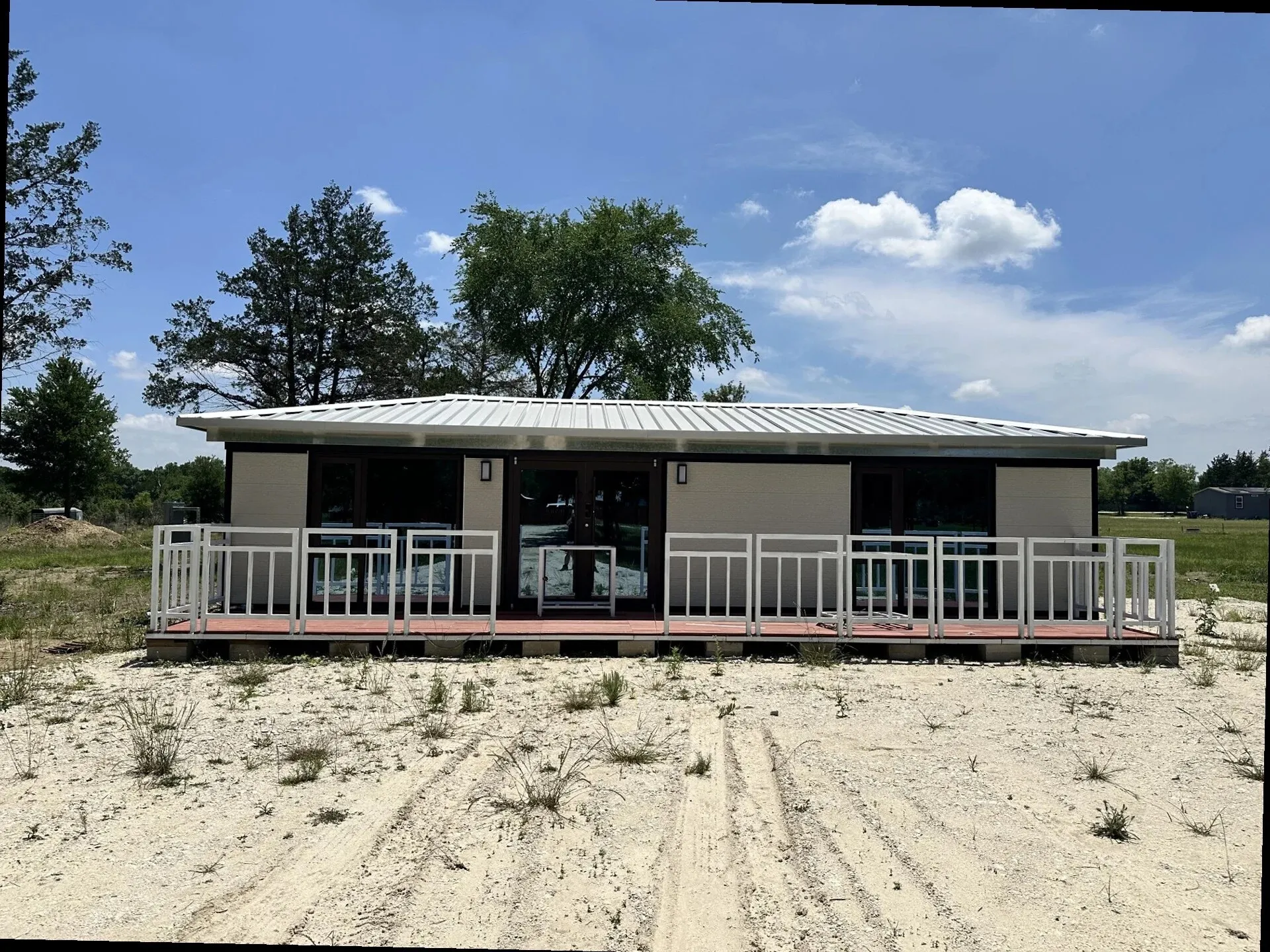 Manufactured Home For Sale in Limestone County , 1316 E Titus Street, Mexia, Texas 76667, 3 Bedroom, 1 Bathroom, Garage spaces, 800 Sqft, built in 2026, mls#21294071, Real Estate Agent in Mexia, Homes For Sale in Limestone county, Homes For Sale in Mexia, Realtor in Mexia Texas, Real Estate Brokerage Independent Realty Texas, Luminita Cordes Realtor