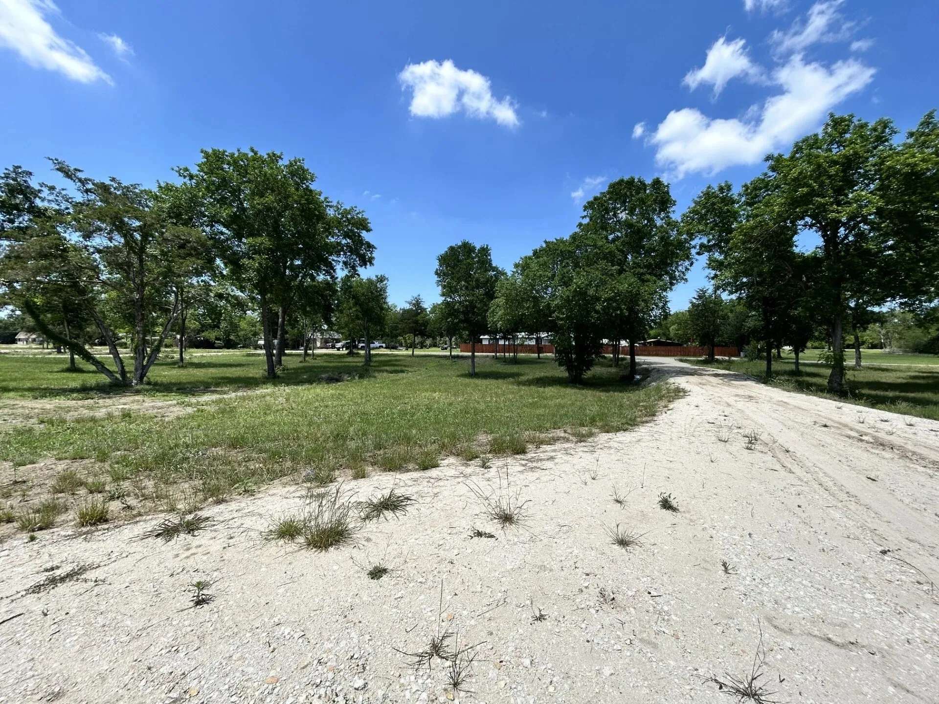 Manufactured Home For Sale in Limestone County , 1316 E Titus Street, Mexia, Texas 76667, 3 Bedroom, 1 Bathroom, Garage spaces, 800 Sqft, built in 2026, mls#21294071, Real Estate Agent in Mexia, Homes For Sale in Limestone county, Homes For Sale in Mexia, Realtor in Mexia Texas, Real Estate Brokerage Independent Realty Texas, Luminita Cordes Realtor