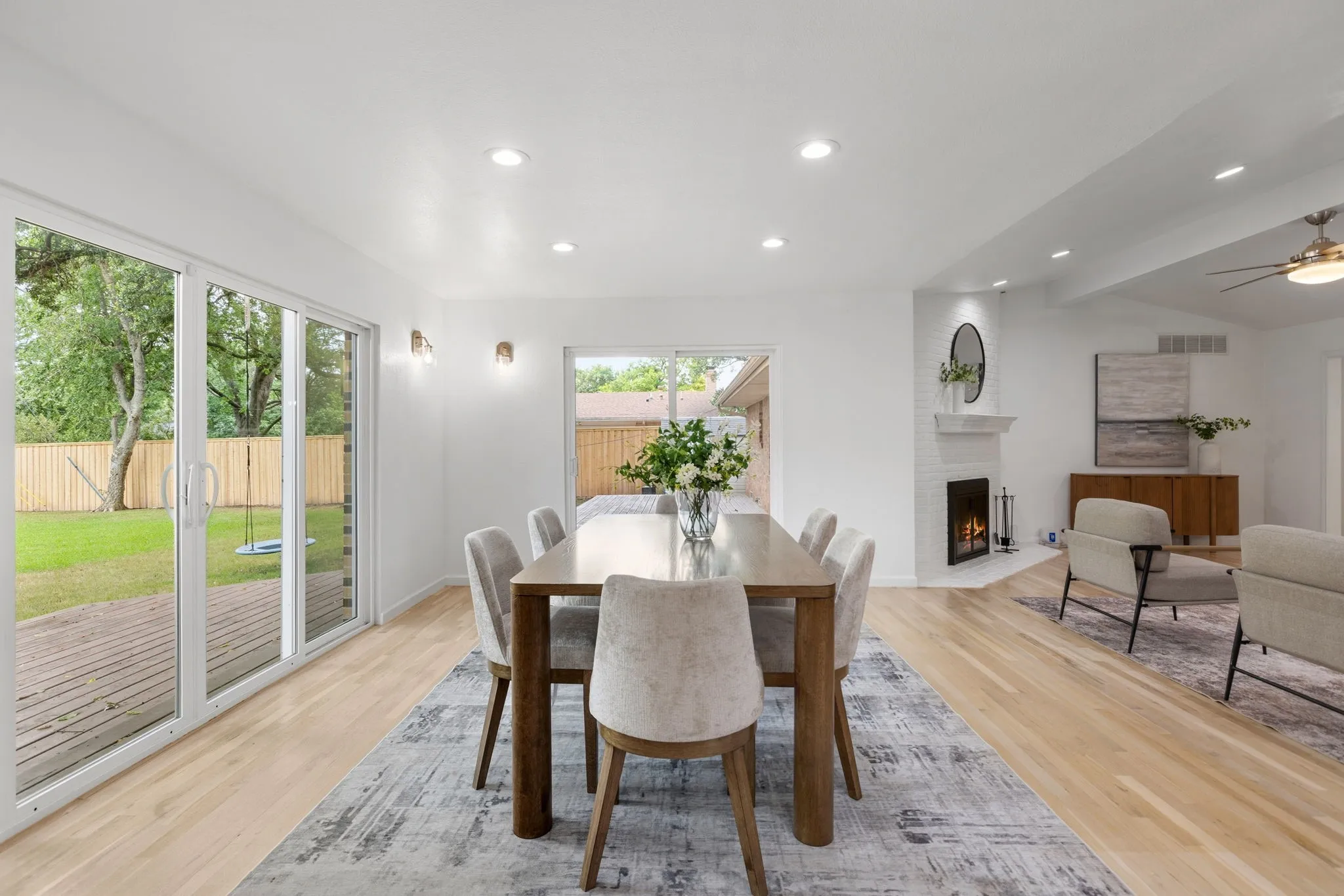 Single Family Residence For Sale in Dallas County , 6554 Ridgeview Circle, Dallas, Texas 75240, 3 Bedrooms, 3 Bathrooms, 2 Garage spaces, 2,664 Sqft, built in 1960, Price $789,900, mls#21272659, Real Estate Agent in Dallas, Homes For Sale in Dallas county, Homes For Sale in Dallas, Realtor in Dallas Texas, Real Estate Brokerage Independent Realty Texas, Luminita Cordes Realtor